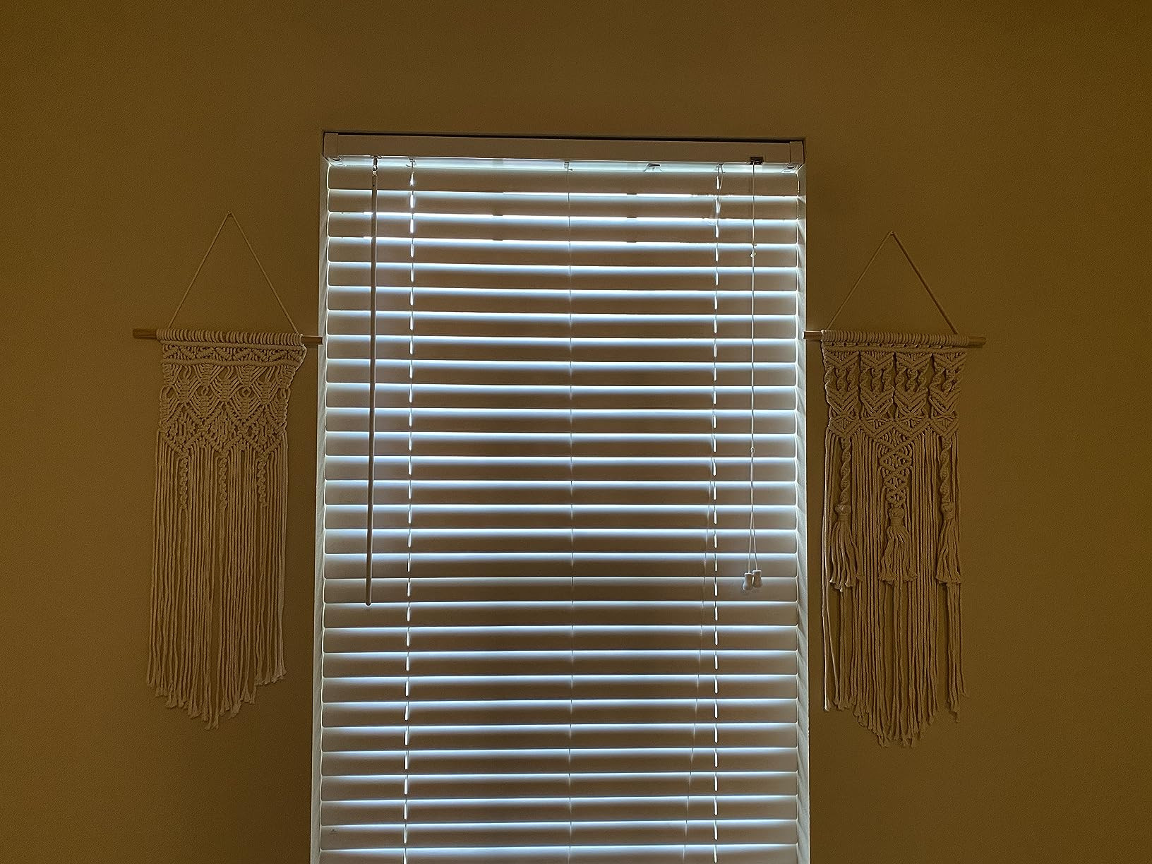 Mkono 2 Pcs Macrame Woven Wall Hanging Boho Home Chic Bohemian Geometric Art Decor - Beautiful Be... | Amazon (US)