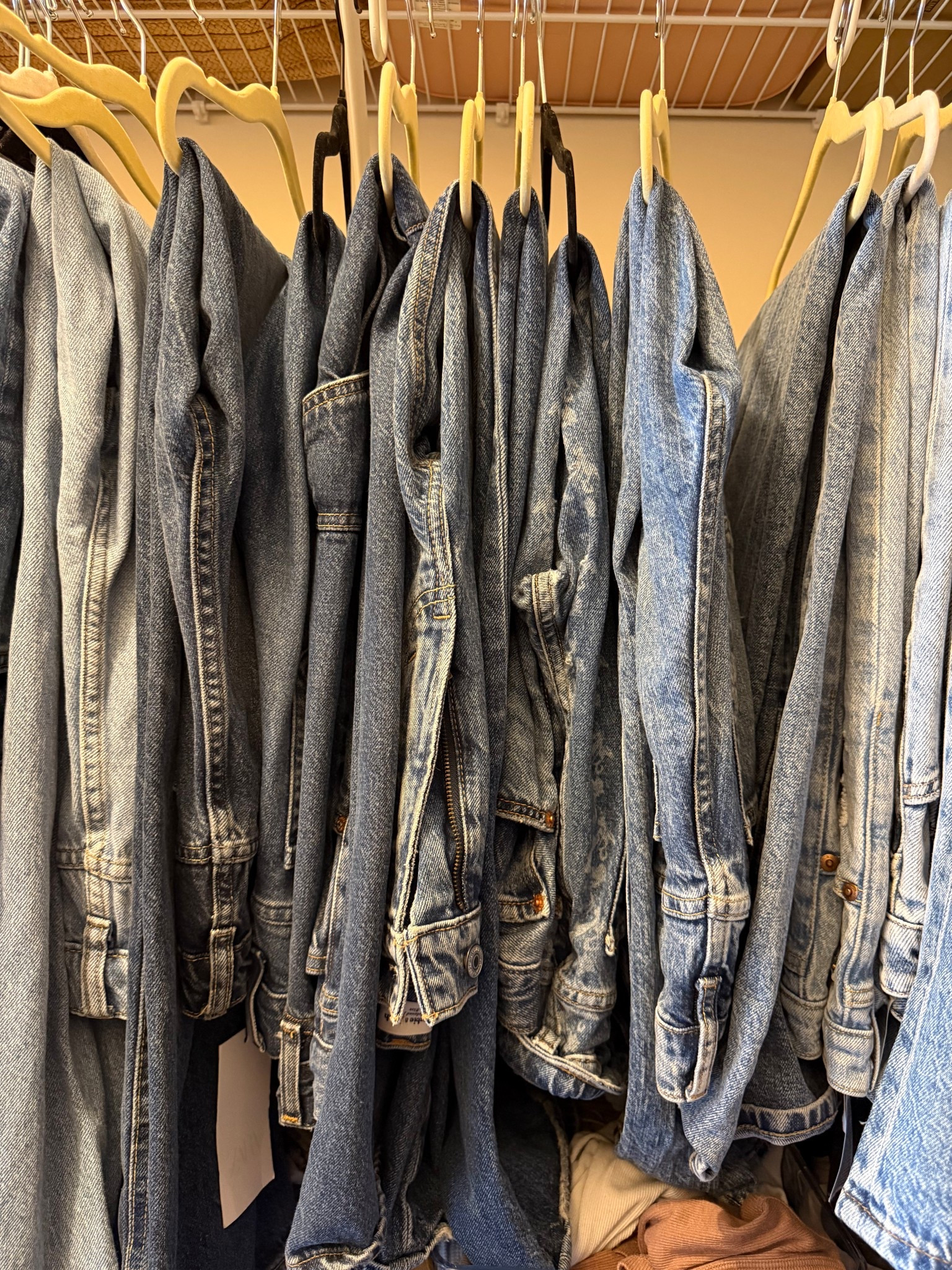 My favorite jeans as a 5’4” size 6/8 with a long torso and 30” inseam as of Spring 2026 💃

#LTKSeasonal #LTKdayinmylife #LTKgrwm