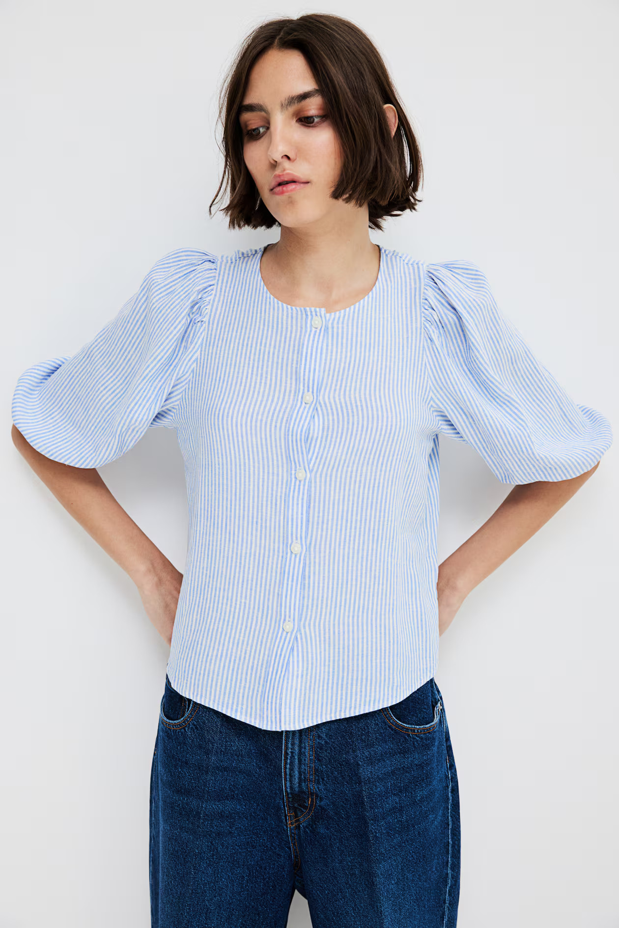 Linen-blend blouse | H&M (UK, MY, IN, SG, PH, TW, HK)