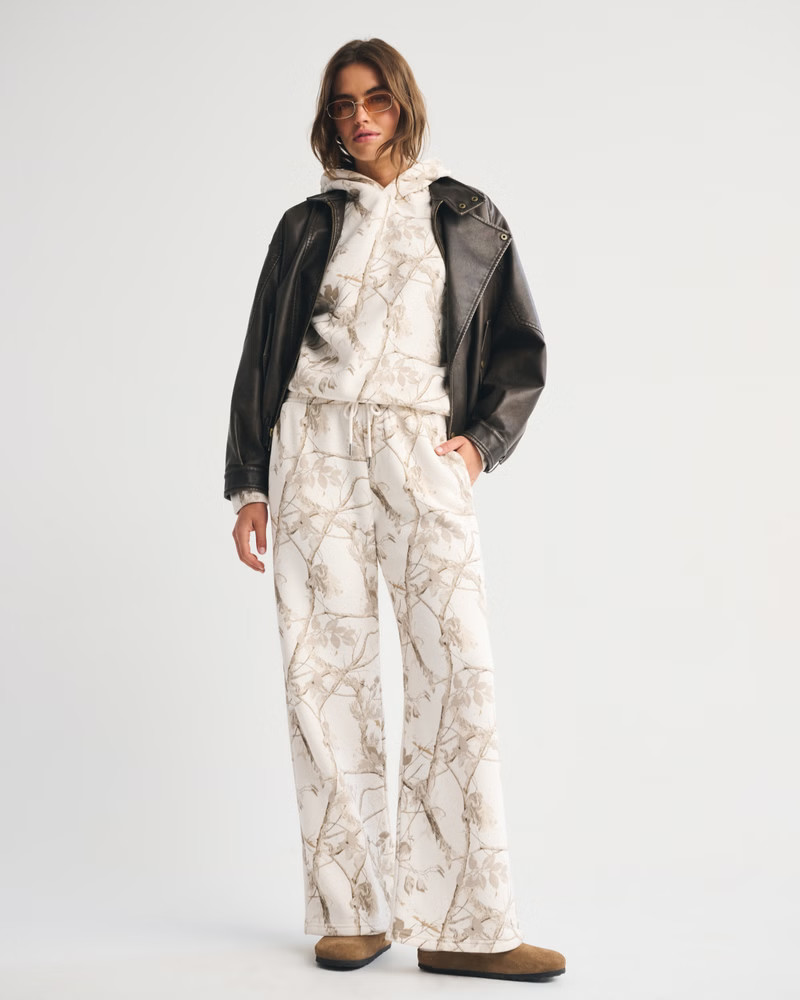 Women's Sunday Hoodie | Women's Tops | Abercrombie.com | Abercrombie & Fitch (US)