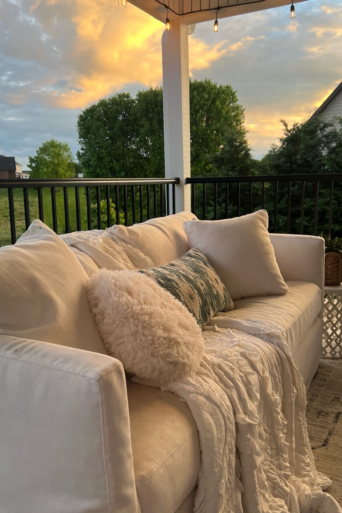 Outdoor coziness 🫶🏼💛


#LTKHome #LTKSaleAlert #LTKSeasonal