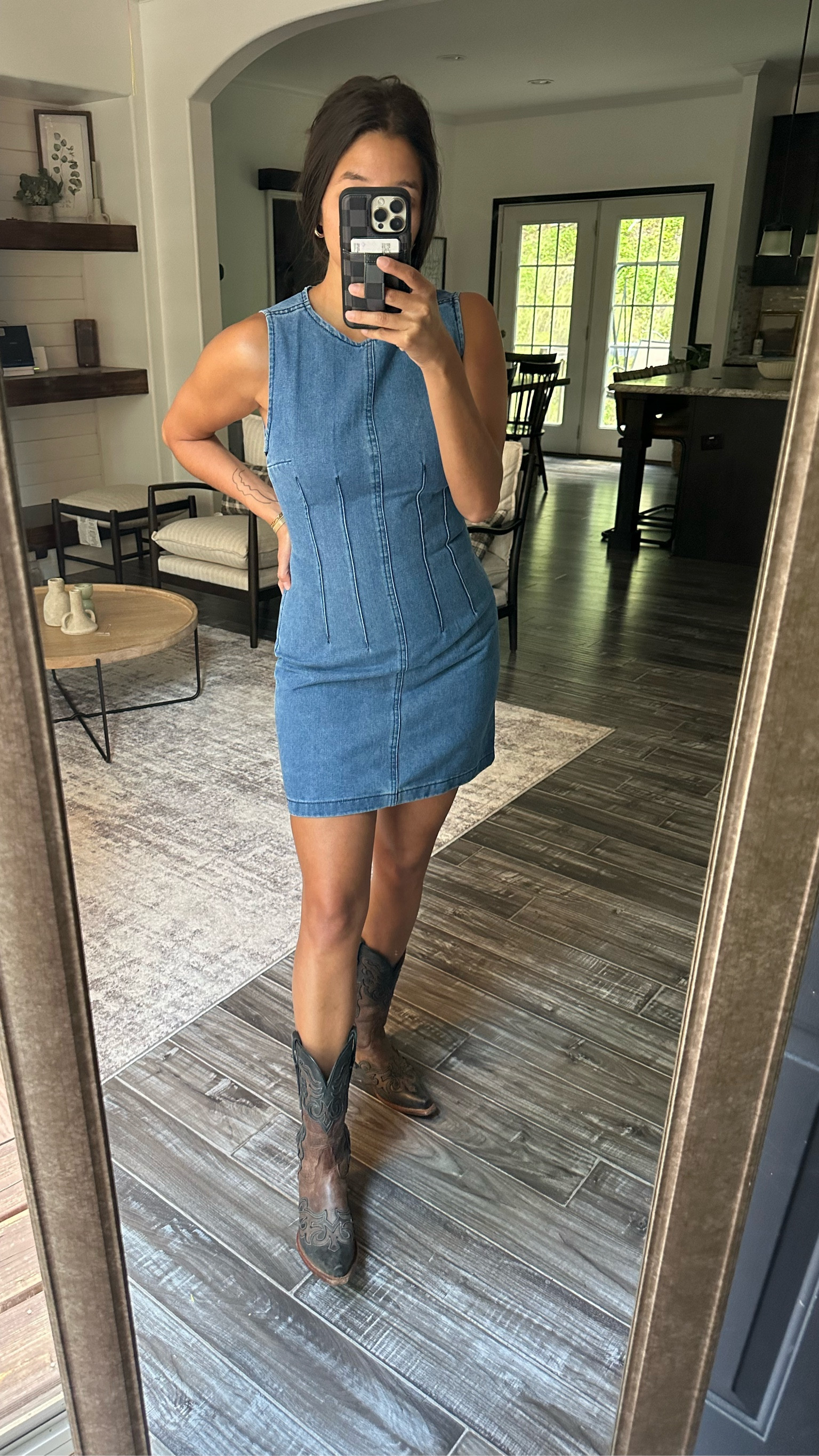 JEAN DRESS | FALL OUTFIT IDEA | COUNTRY CONCERT | AMAZON DRESS

#LTKFallSale #LTKSaleAlert #LTKSeasonal