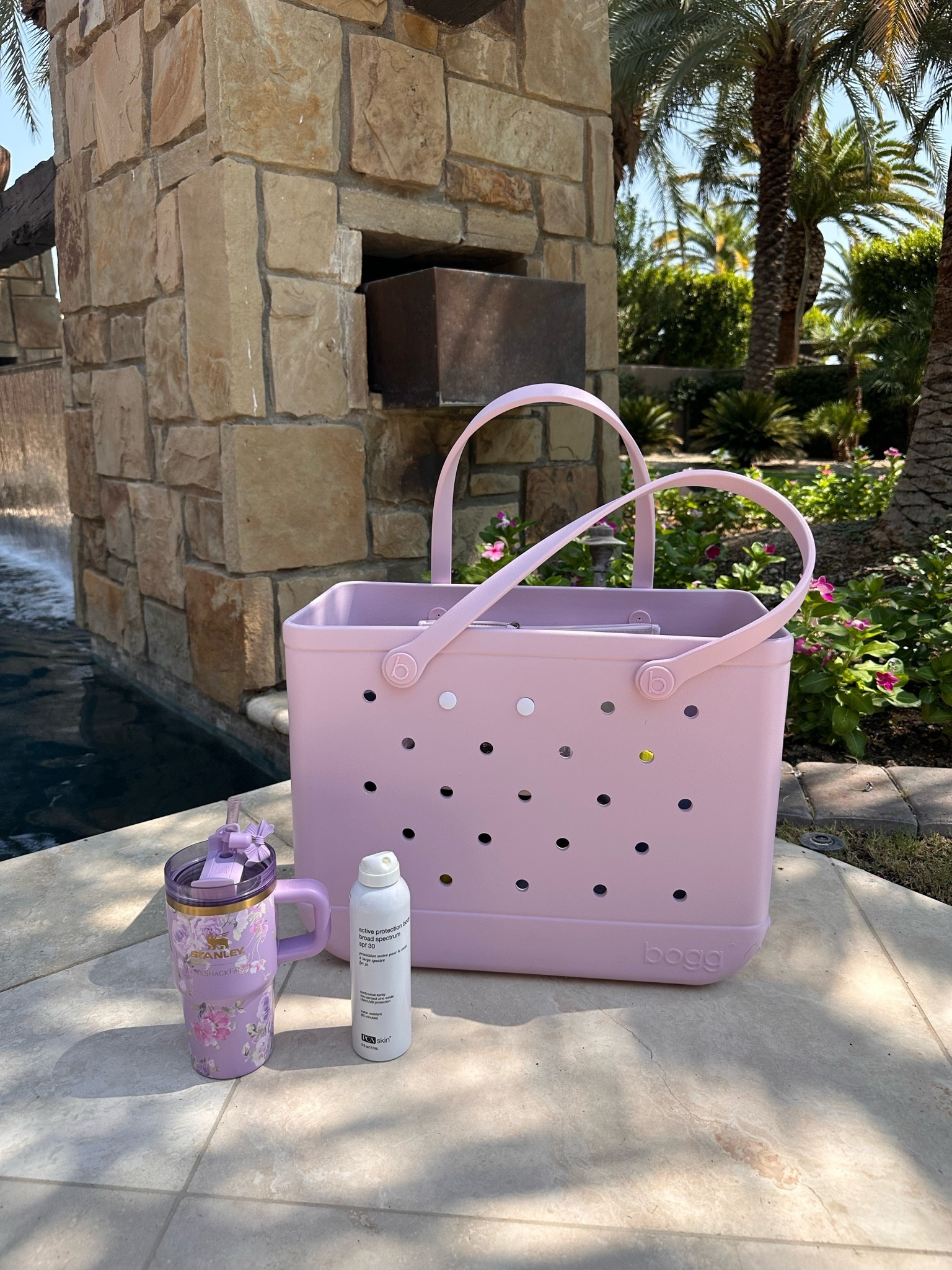 Pool Day Essentials ✨💜💦

Bogg bag, sunscreen and hydration! The cutest Stanley x LoveShackFancy Collab

#LTKSwim #LTKTravel #LTKKids