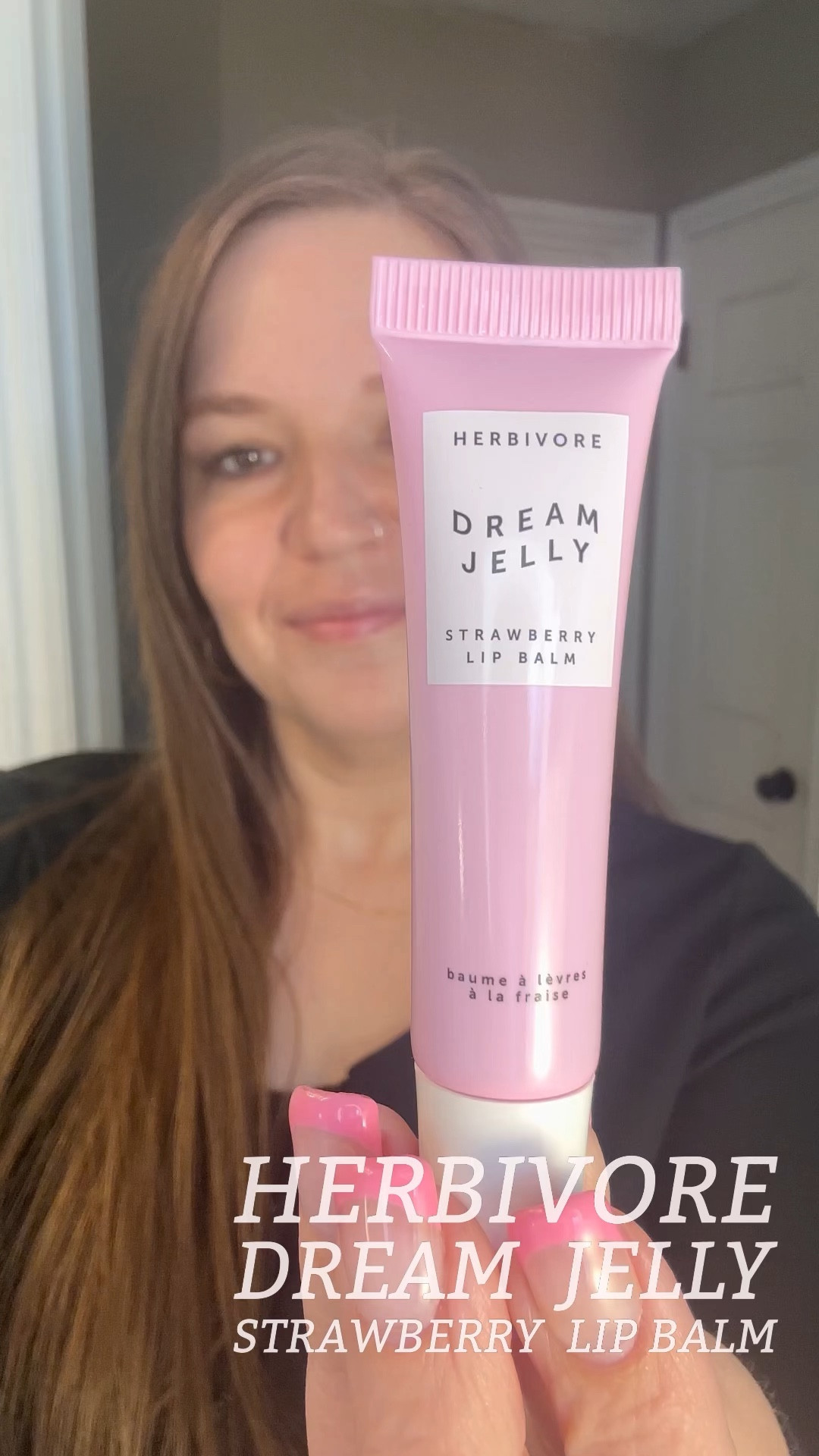 With so many lip products out there, this is the one you need! -  Herbivore Dream Jelly 🍓☁️✨

👄 Plumping
💦 Hydrating 
🌱 Vegan
🍓 Strawberry Flavor

With a naturally derived pink tint, this lip balm will keep your lips intensely hydrated &amp; looking lucious, with a glossy finish.

Packaging a punch with these goodies:
— Linoleic Acid- plumps lips with fatty acids
— Shea Butter- soothes &amp; comforts dry lips
— Vegan Waxes- protects &amp;🔒’s in moisture
———————————————————
#herbivorebotanicals #sephora
@herbivorebotanicals @sephora 

#LTKbeauty #LTKfindsunder50 #LTKGiftGuide