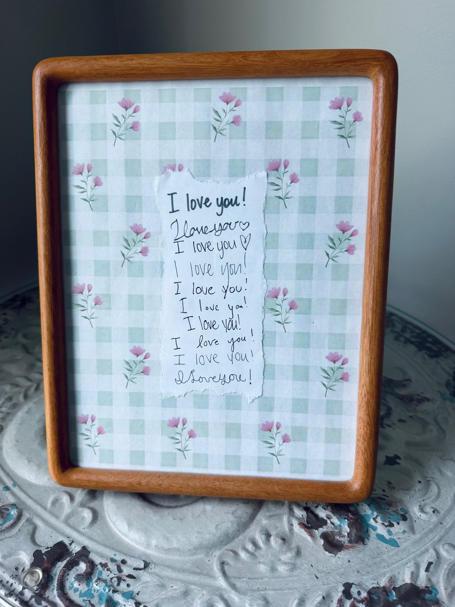 This spring, I had all of my cousins send me a picture of a piece of paper with their handwriting saying “I love you”. I then used canva to piece them all together & printed it out as a little keepsake for my grandma’s 80th birthday. It turned out so good! & I love this rounded wooden frame.