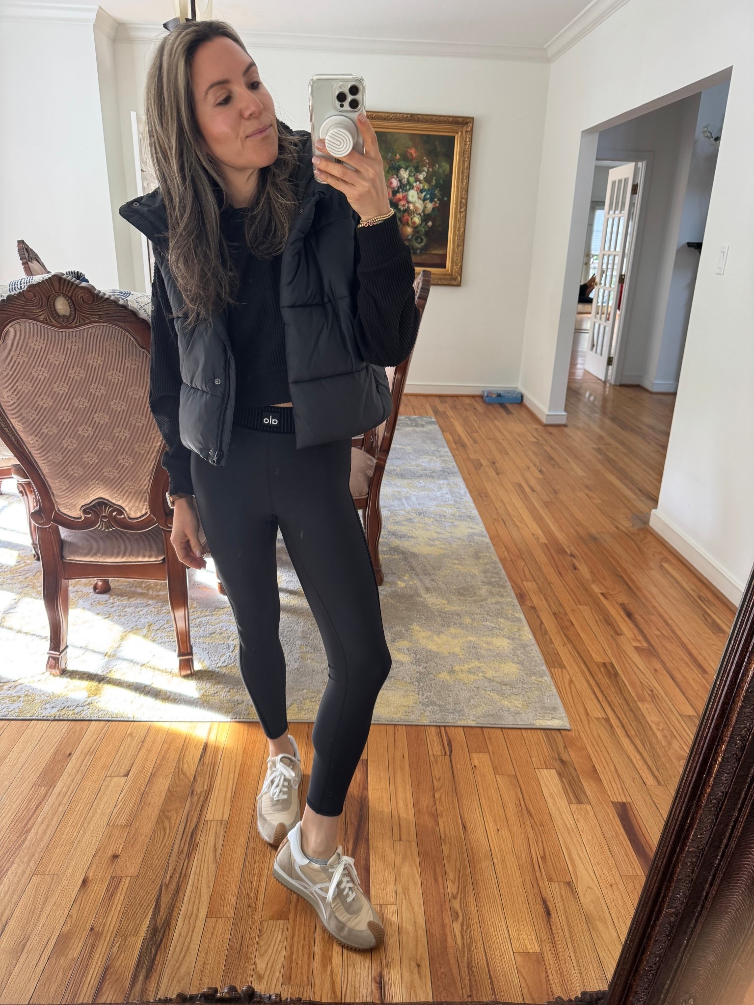 Love athleisure so much! #alo 

#LTKHoliday #LTKActive #LTKOver40