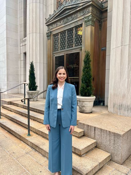 Lawyer, attorney, suiting, blue suit, Ann Taylor suit, law school, law firm, court, court outfit, business professional, workwear, office style, office outfit, spring workwear

#LTKworkwear #LTKstyletip #LTKSeasonal
