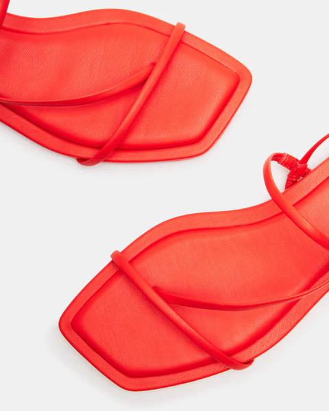 LYNLEY RED | Steve Madden (US)