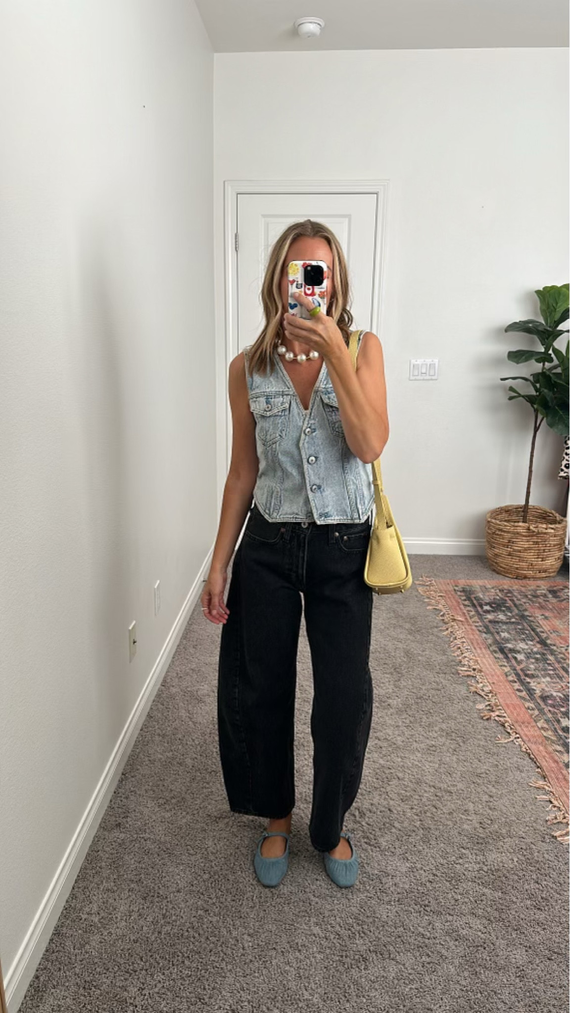 Abercrombie jeans 25% off and 15% off everything else + extra 15% off code DENIMAF

#LTKStyleTip #LTKSeasonal #LTKSaleAlert