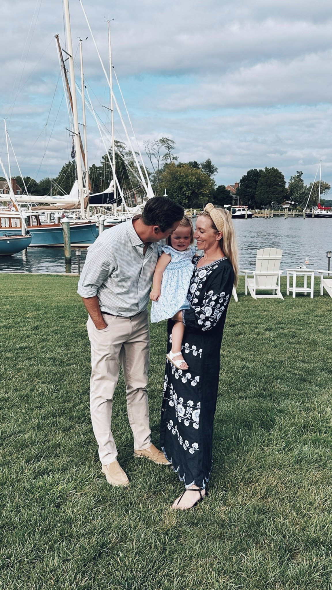 Sale alert - Shop 20% off Asha dresses and jewelry for Mother’s Day. 💙💙💙

#LTKBump #LTKStyleTip #LTKFamily