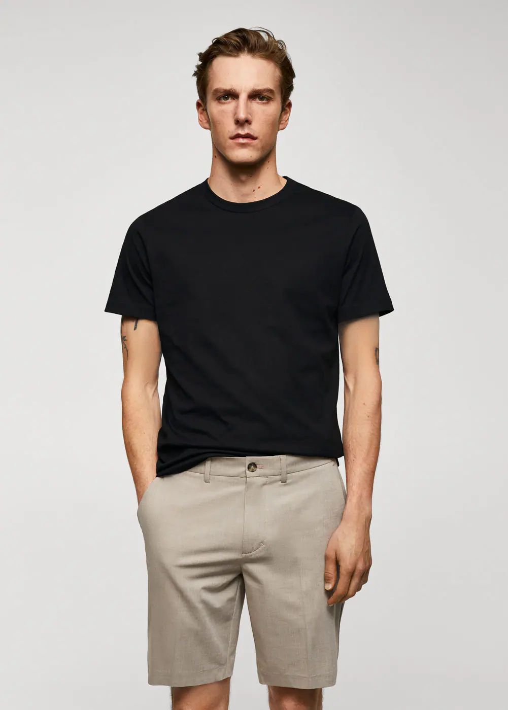 T-shirt basique en coton -  Homme | Mango Man France | MANGO (FR)
