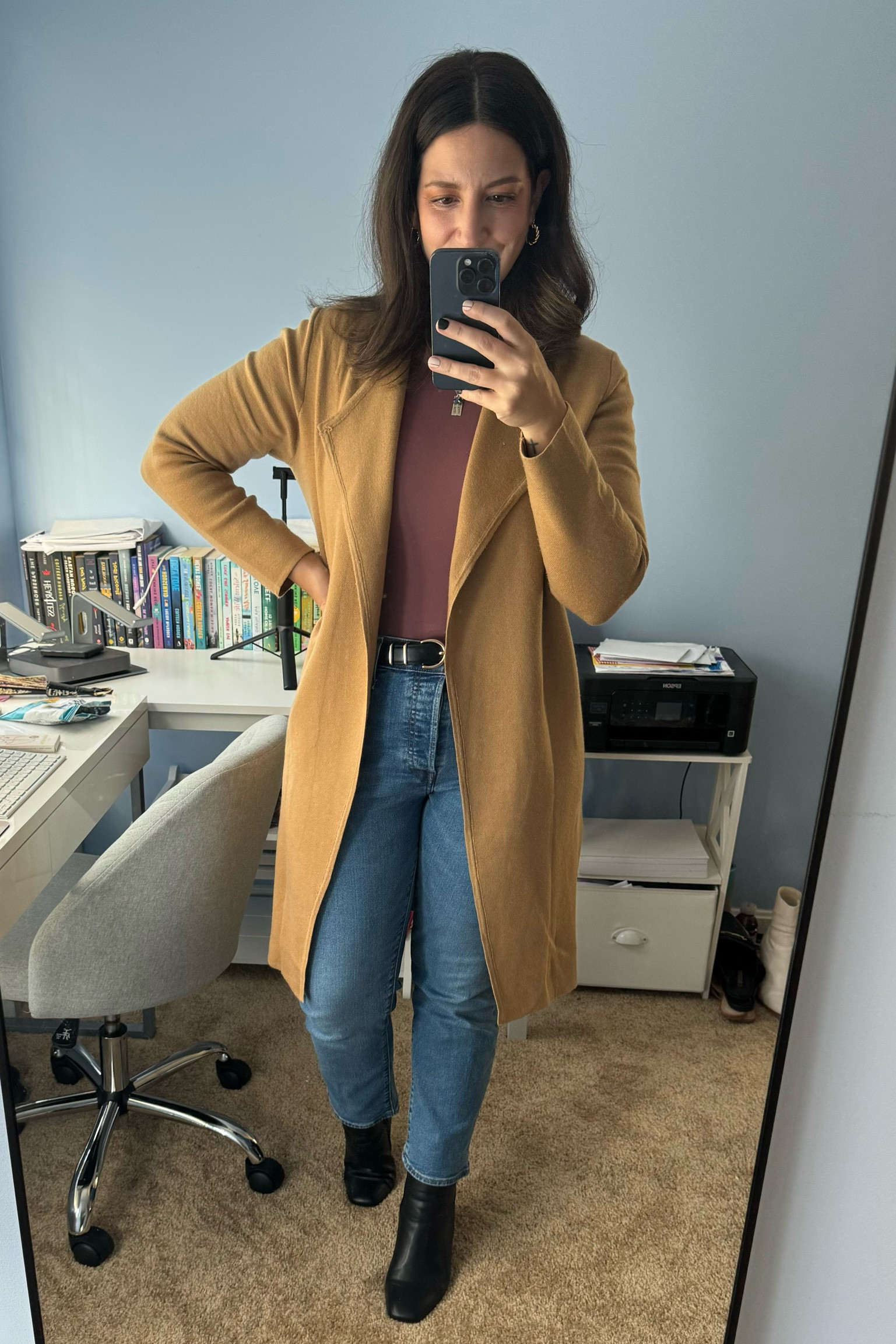 Casual and Cute! This cardigan is my favorite! Jeans are Levi’s! Highly recommend! I’m wearing size 31. 

#LTKMidsize #LTKSeasonal #LTKStyleTip