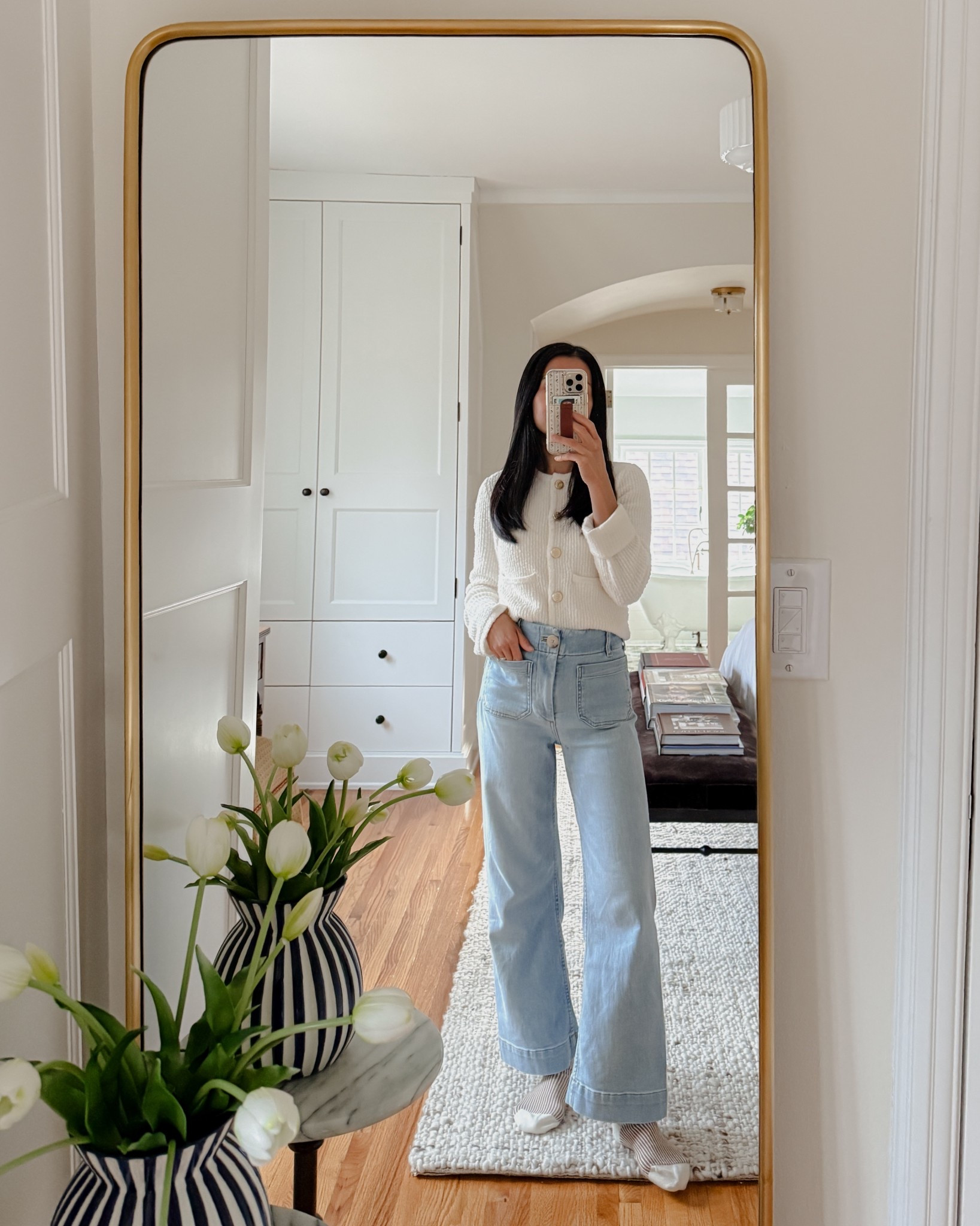 Today’s outfit. Been over a year and still loving these wide leg jeans. They are SUPER comfortable, nice quality and inclusive sizing too! Wearing size 23, standard. 

#LTKStyleTip #LTKPetite