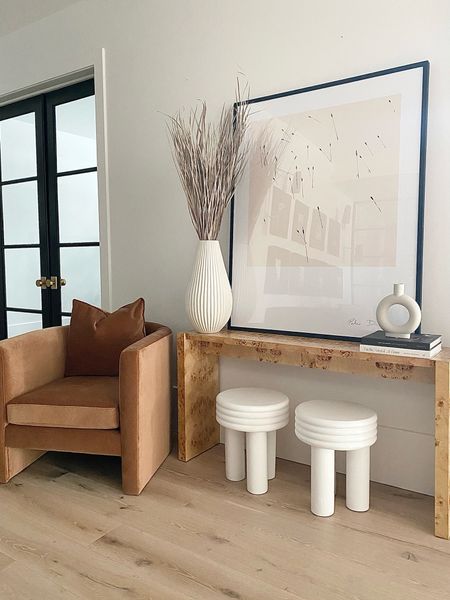 Another newly designed space in our home with new wall art, concrete stools and another beautiful vase to add to my collection. All from one of my favorite sources @AllModern
#AllModernPartner #ModernMadeSimple



#LTKstyletip #LTKhome #LTKFind