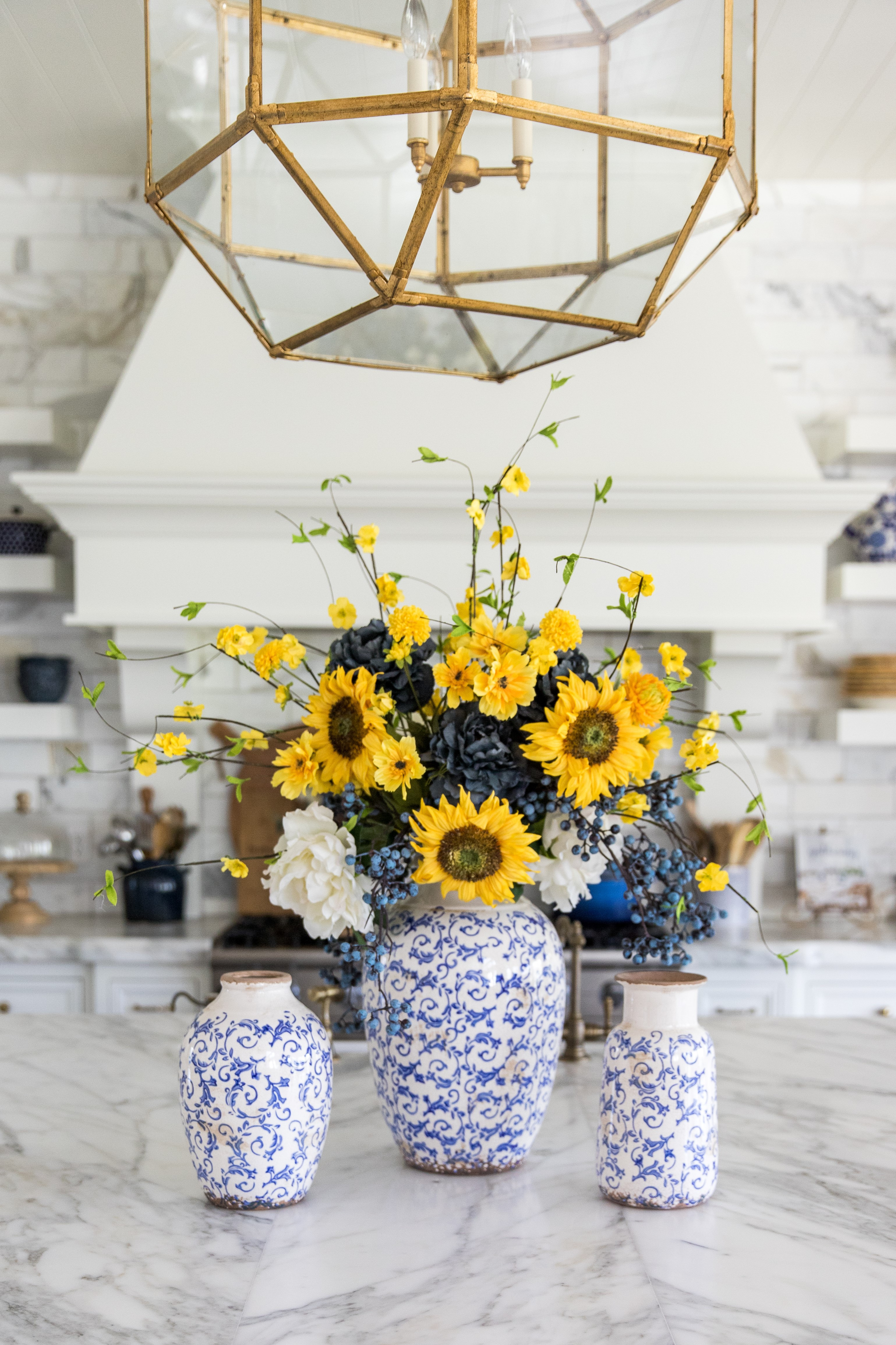 This blue & white vase moment is EVERYTHING right now 💙🌻
Easy way to make your home feel styled, fresh, and expensive—just add bold florals + classic patterns.

Shop the look & elevate your space instantly 👇

#LTKfinds #LTKhomeinspo #decorfinds #chinoiseriestyle #sunflowerseason #homeupgrade #kitchenislanddecor #modernfarmhouse #classicdecor #affordableluxury #viralhome #homestyling #homewithhollyj #shophollyjhome 

 #LTKmomlife #LTKSeasonal #LTKHome