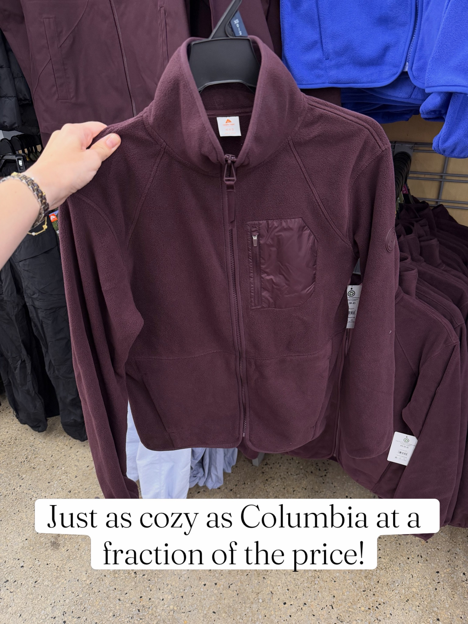 I live in stuff like this all winter! Love the new colors and fits at Walmart. Fit is tts. I’d probably go up one to a medium for layering. #walmartfashion