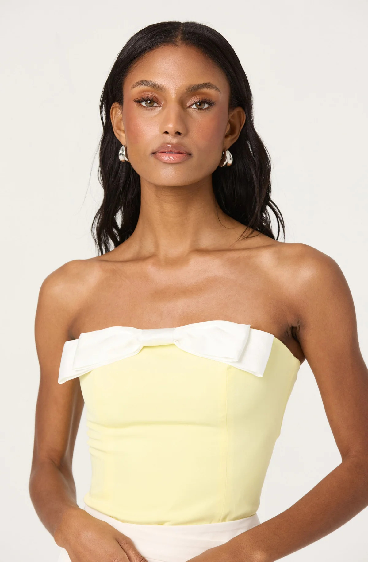 Contrast Bow Strapless Top | ASTR The Label (US)