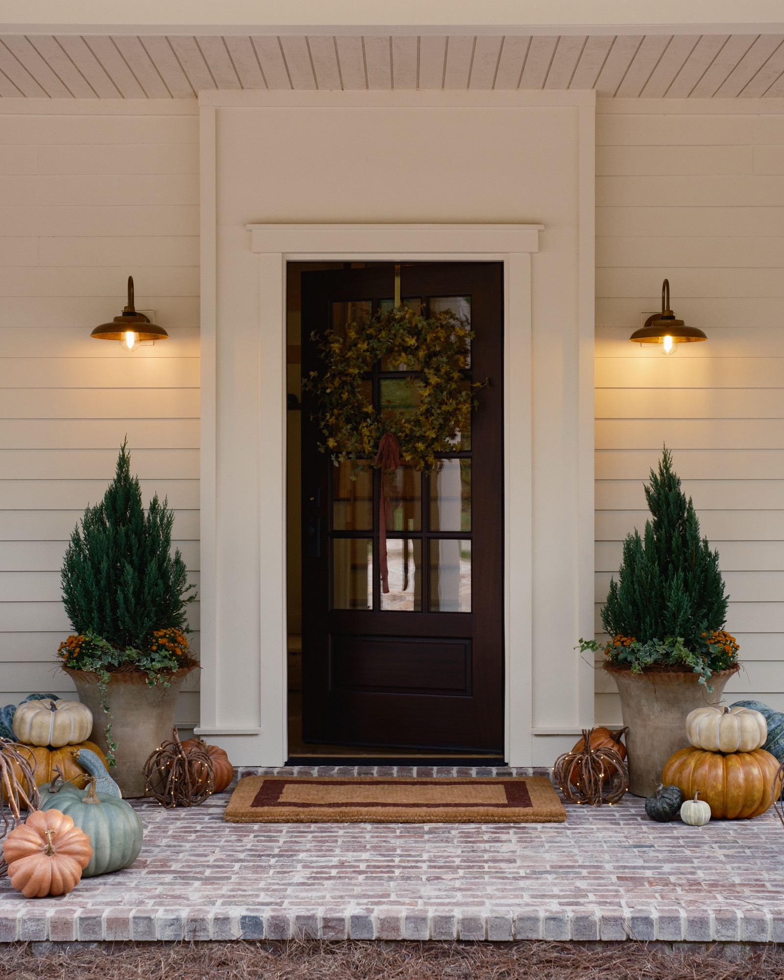 Fall front porch 🍂 

#LTKHome #LTKSeasonal #LTKFallSale
