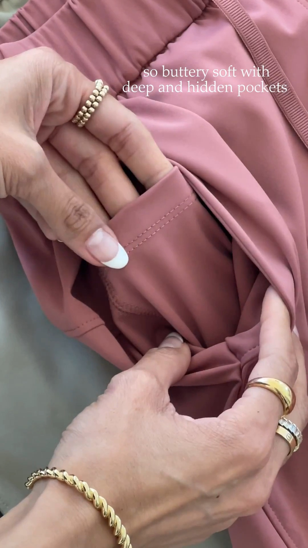 Scroll to shop!! Follow for more Amazon finds!!! Xo! 💫


#LTKStyleTip #LTKFindsUnder50 #LTKFindsUnder100