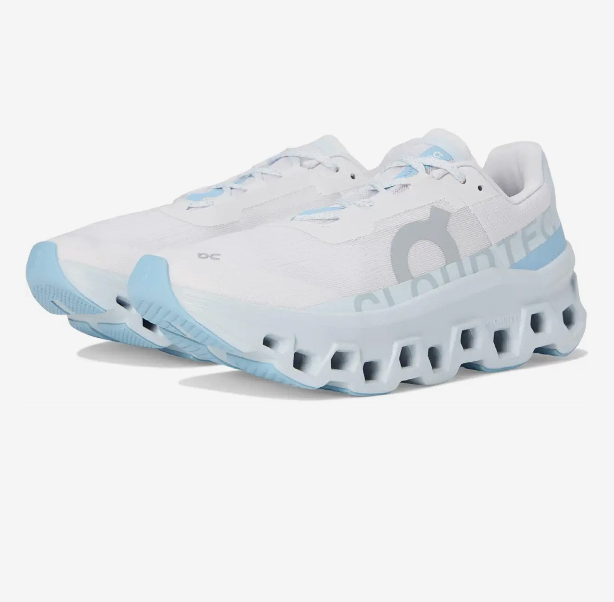 My favorite sneakers in a new color way that’s my fave!

#oncloud #cloudnova #tennisshoes #sneakers

#LTKShoeCrush #LTKActive #LTKMostLoved