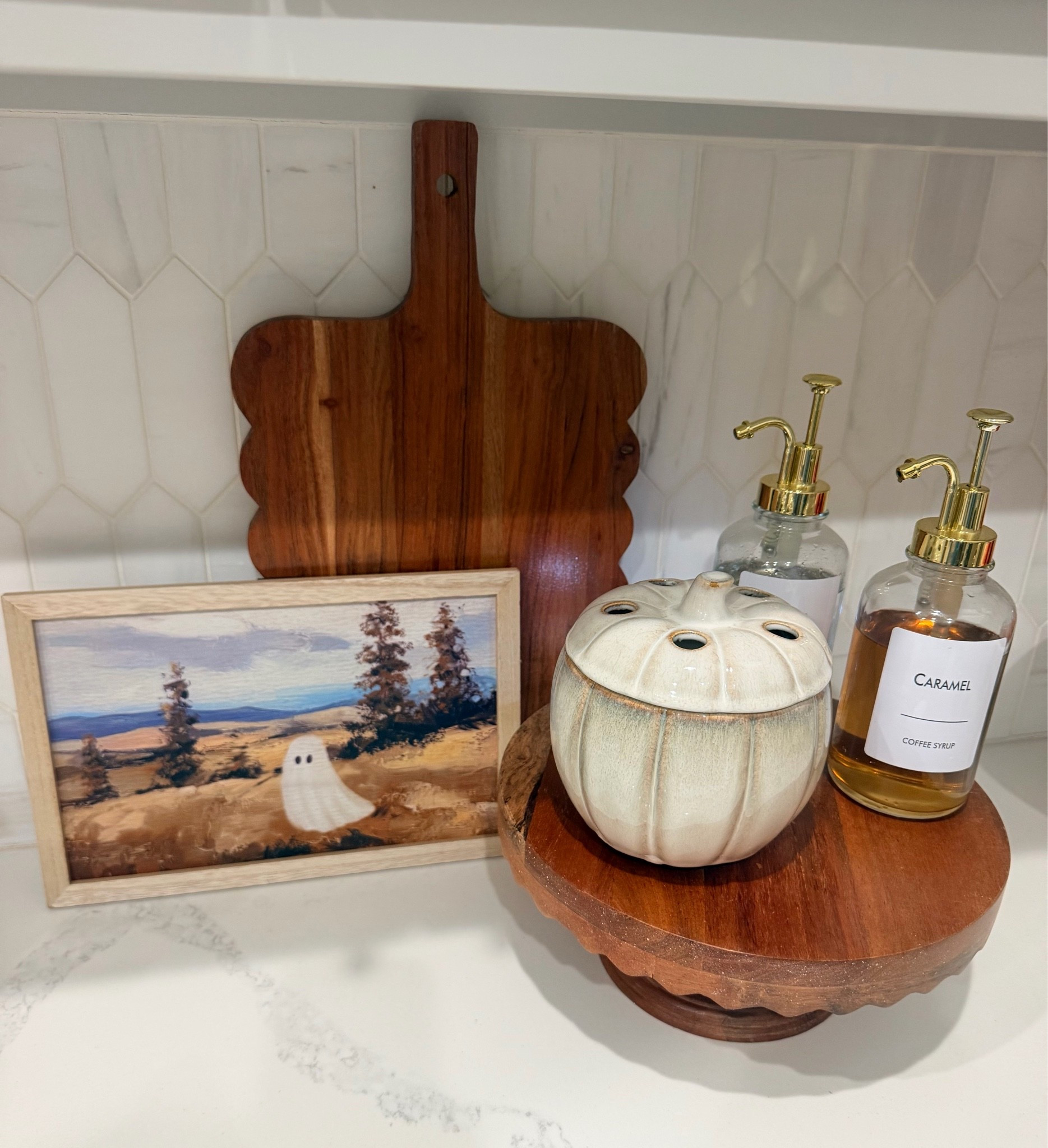 If you love wax melts, this pumpkin warmer is adorable and comes with 6 blocks of pumpkin apple scent! Just under $20 and perfect for fall🍂
.

#LTKSeasonal #LTKHome