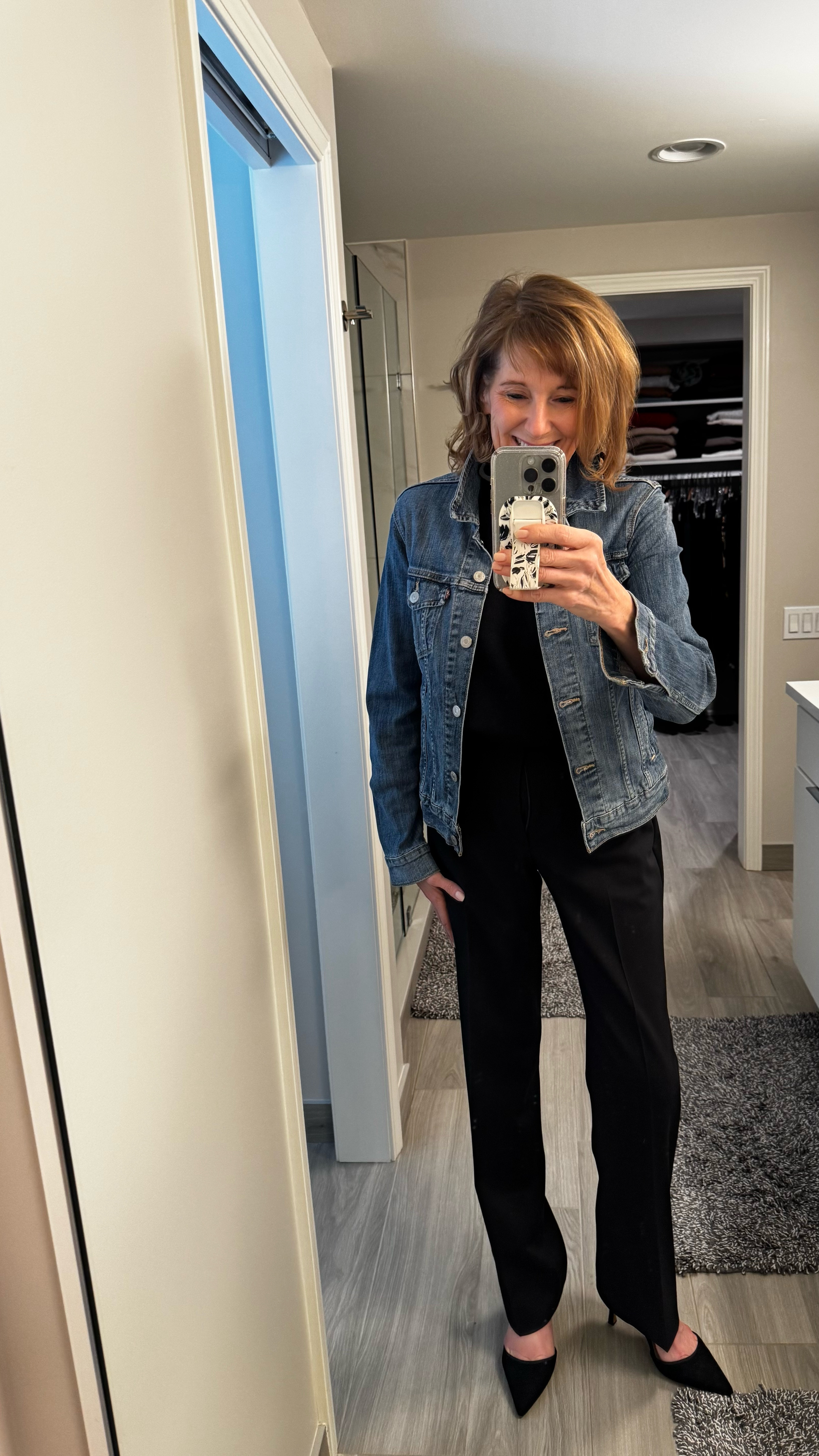 Closet Basics- create stylish and timeless outfits.   Then add accessories to show off your own creativity!!!!!

#LTKclosetbasics
#LTKwardrobecapsule

#LTKStyleTip