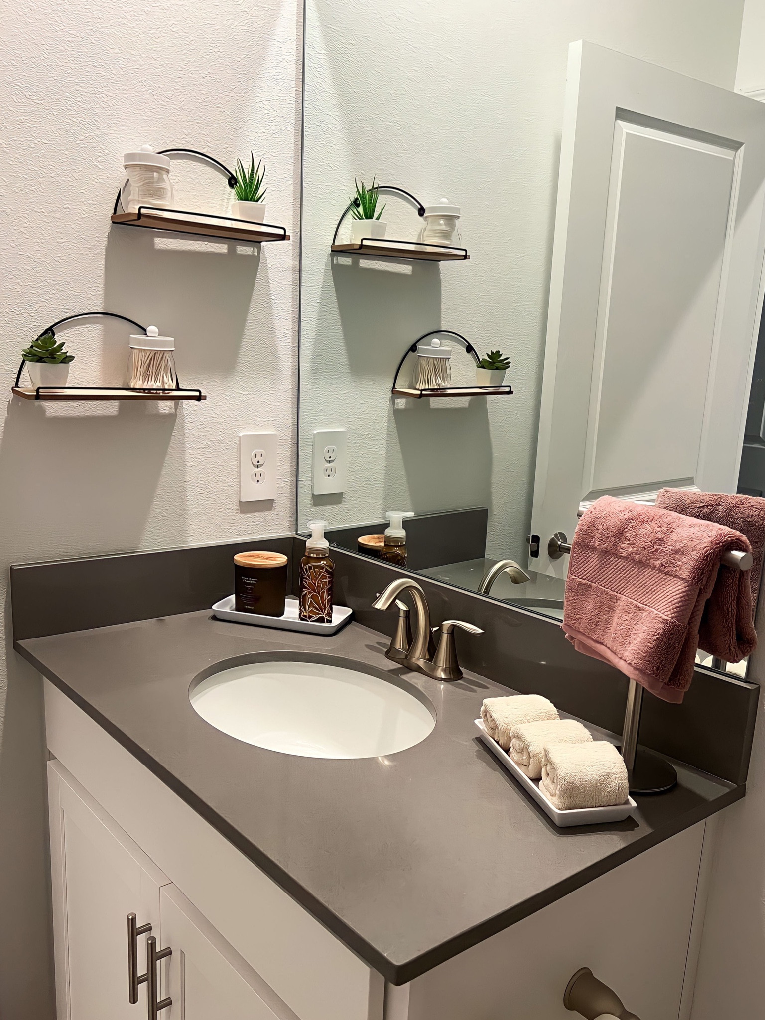 Guest bath aesthetic ✨

#LTKFind #LTKstyletip #LTKhome