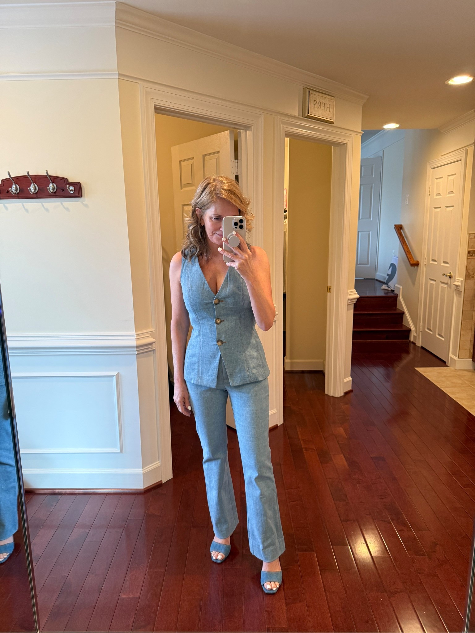 Yes please! Been eyeing this outfit for a while and now on clearance !

#LTKSaleAlert #LTKPetite #LTKOver40