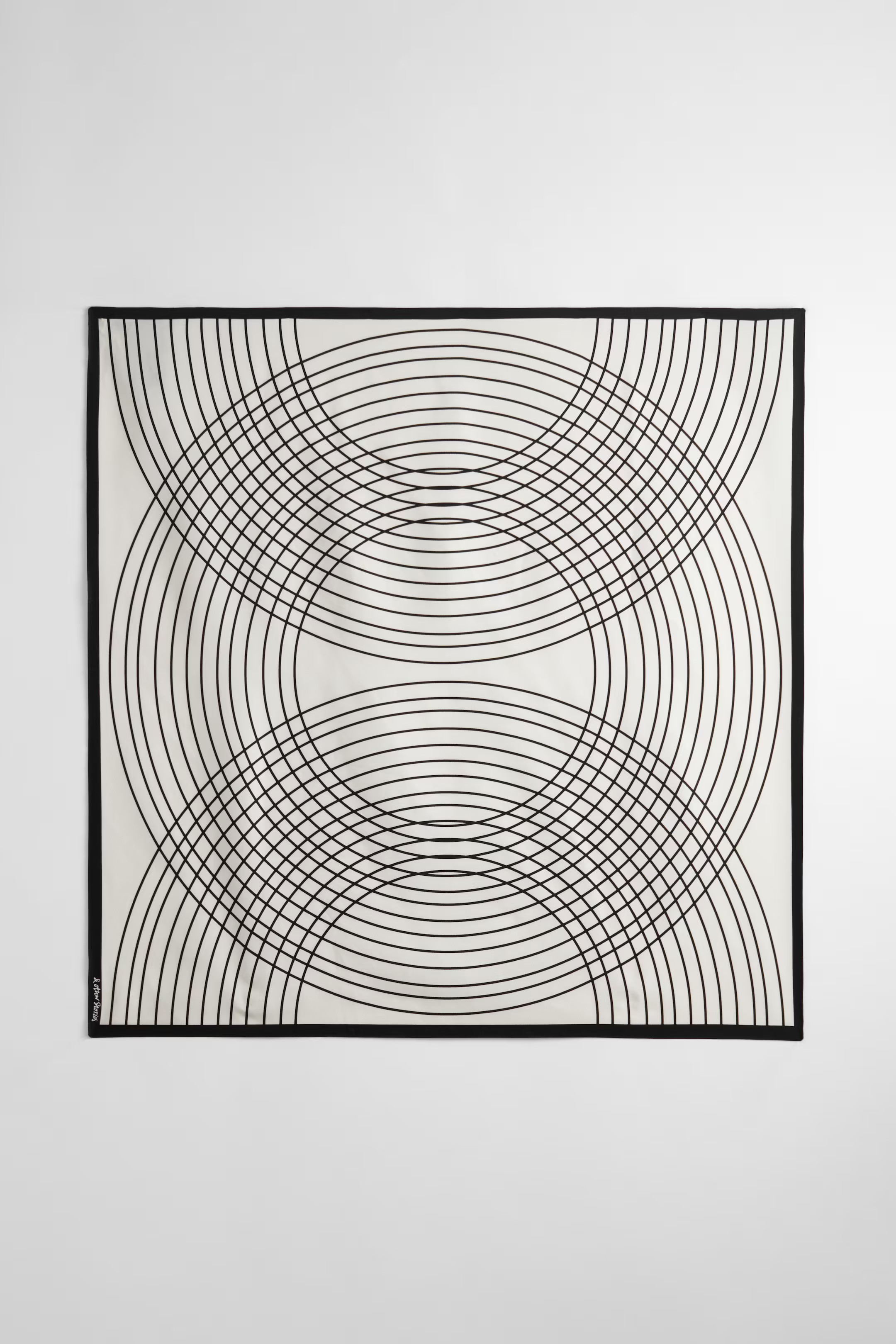 Graphic Print Square Scarf | H&M (UK, MY, IN, SG, PH, TW, HK)