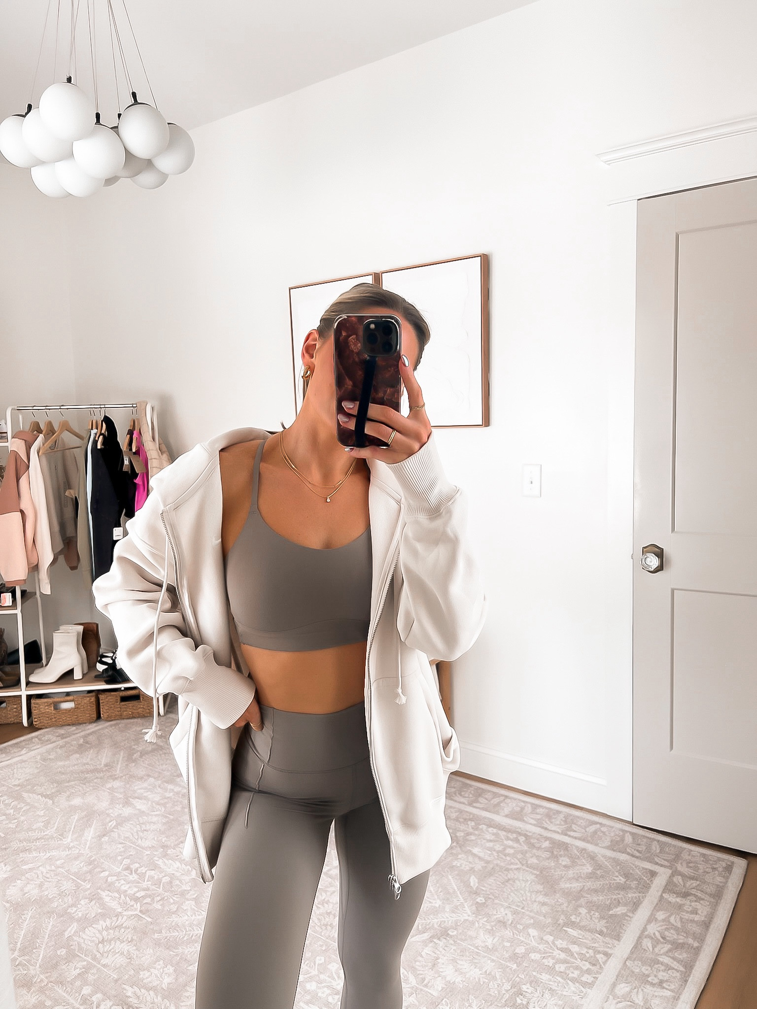 Gym set 💪 wearing a xs in bra, small in leggings & sweatshirt!! 

#LTKfindsunder100 #LTKfitness #LTKMostLoved