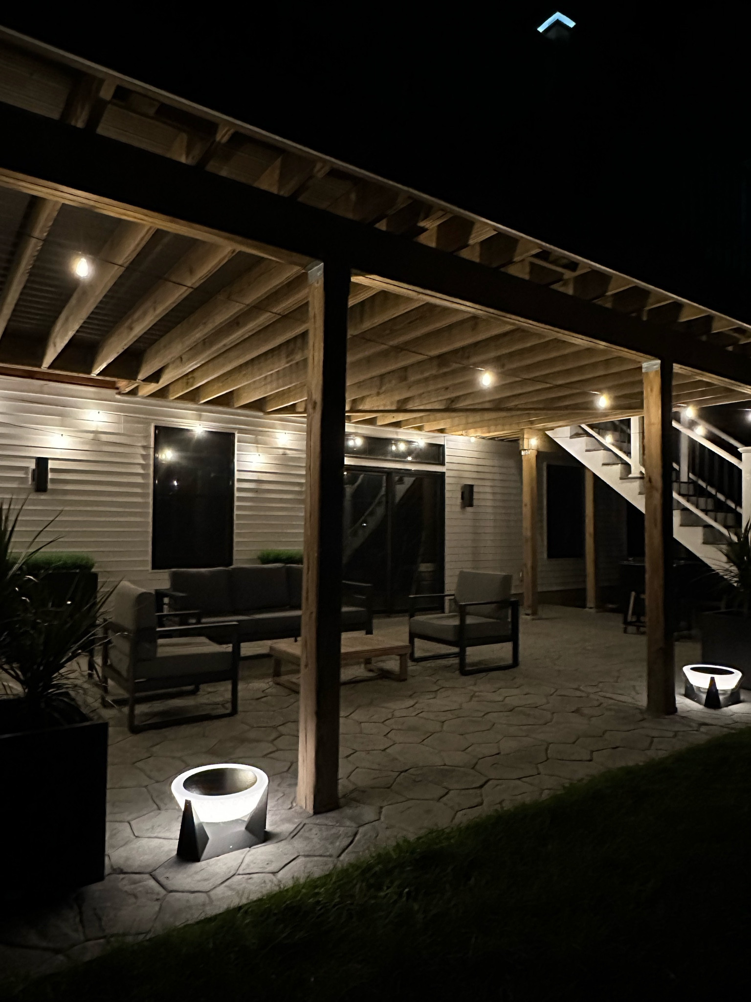 My Skye solar lamps are the best thing I’ve added to the patio to create ambiance.  I love their modern look and the amount of light that they give.

#LTKSeasonal #LTKHome