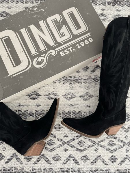 We are getting country concert ready and I am absolutely in love with my new Thunder Road Leather Cowgirl Boots!!! Every detail is just perfect in every way. 
Comes in multiple color options. 

Cowgirl Boots • Boots • Country Concert •  Thunder Road • Closet Staple • Nashville Vacation 

#cowgirlboots #DINGODARLIN #thunderroadboots #leatherboots #dingopartner

#LTKstyletip #LTKshoecrush #LTKover40
