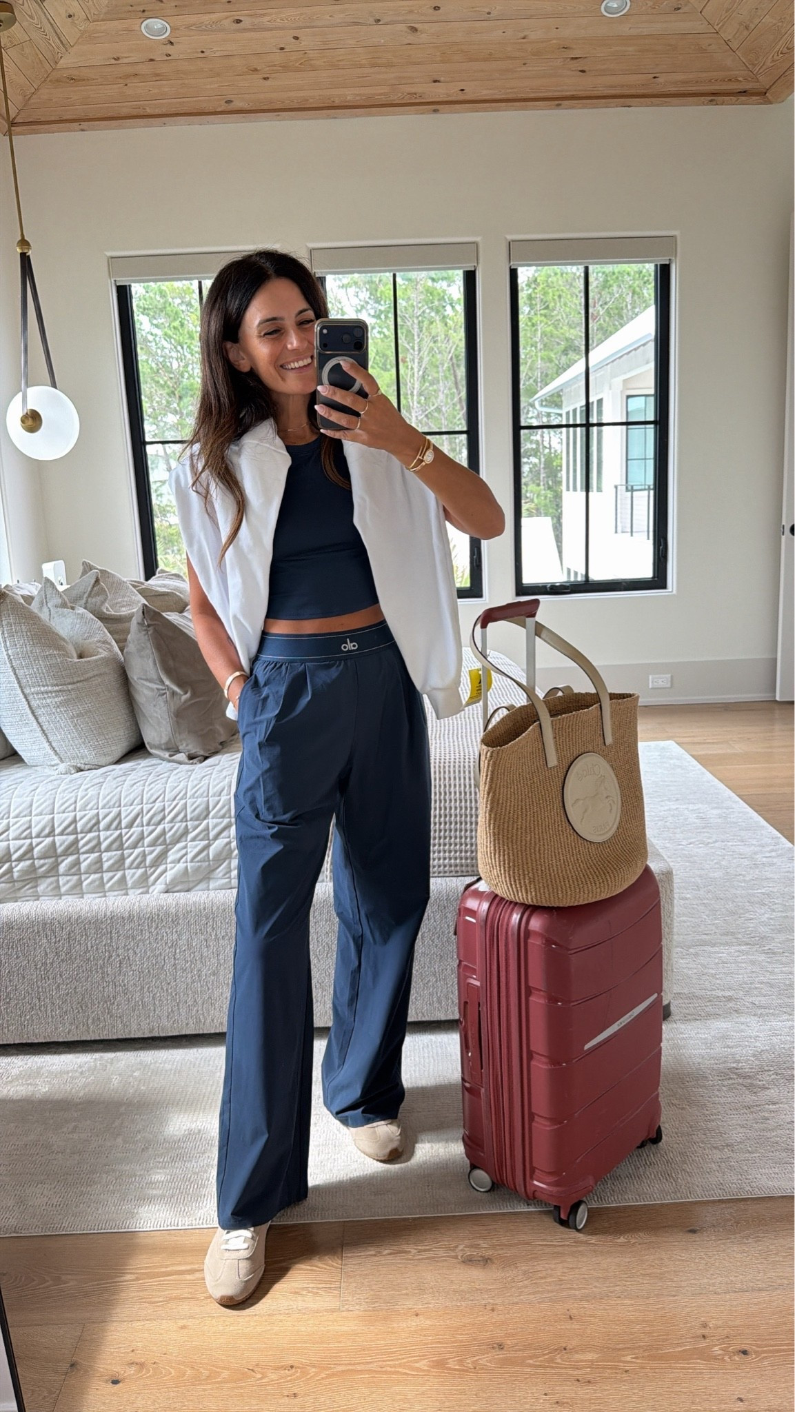✈️

#LTKgrwm #LTKOver40 #LTKTravel