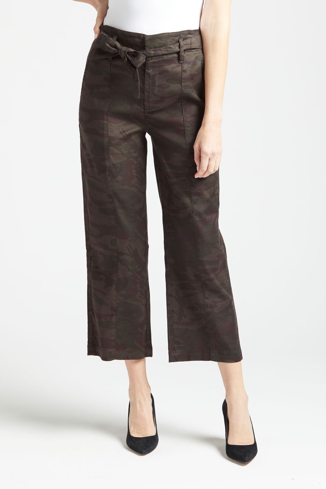 LEVEL 99 Bette Seamed Trouser | EVEREVE | Evereve