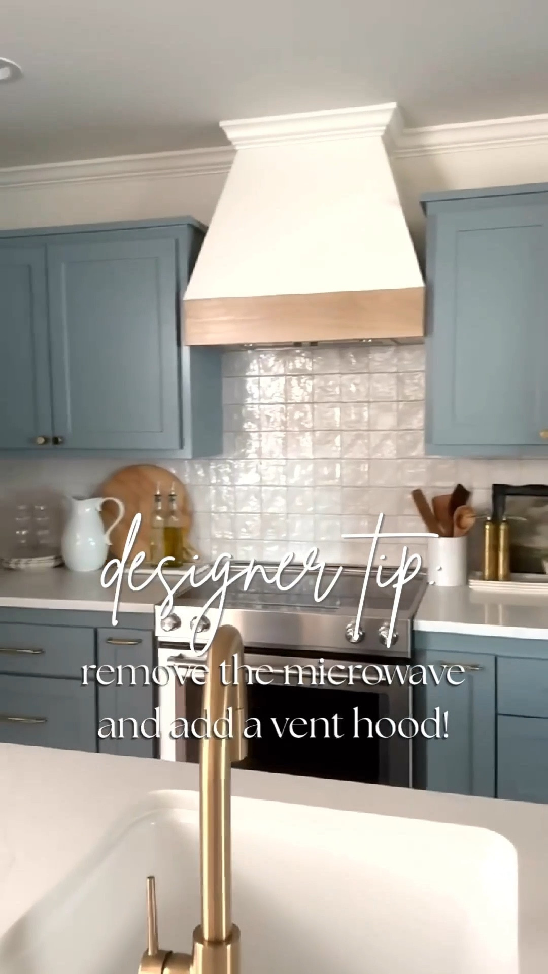Let’s be honest. Your microwave should never be the focal point of your kitchen. If you want a simple change that makes a big difference, swap the microwave for a vent hood. It instantly elevates your kitchen while still adding functionality 👏🏻 #kitchen #remodel #kitchendesignideas #kitchendesign #kitchensofinstagram 
