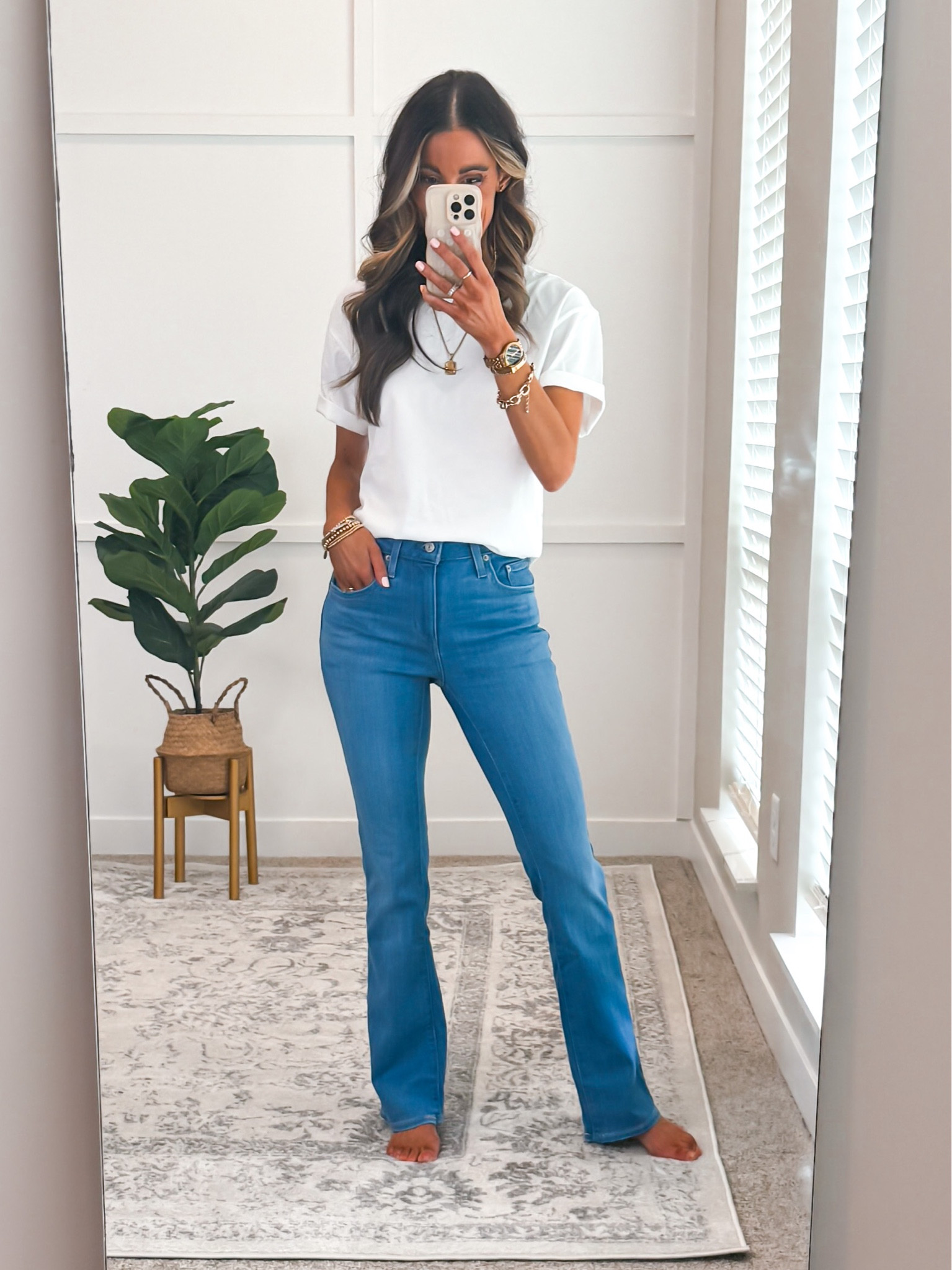 ✨These stretchy Amazon jeans ARE SO GOOD!! The v shape stitch, pocket placement and pocket size help make your bum look rounder and waistline smaller! They’re nice and stretchy making them SO COMFY!! 

✨Pair with sneakers, mules, flats, sandals, or booties!

✨I’m 5’6” wearing my true to size (25) in each! 

🚨Currently ON SALE & ON PRIME

#amazonfinds #amazonmusthaves  #jeans  #jeanslovers 

#LTKfindsunder100 #LTKfindsunder50 #LTKstyletip