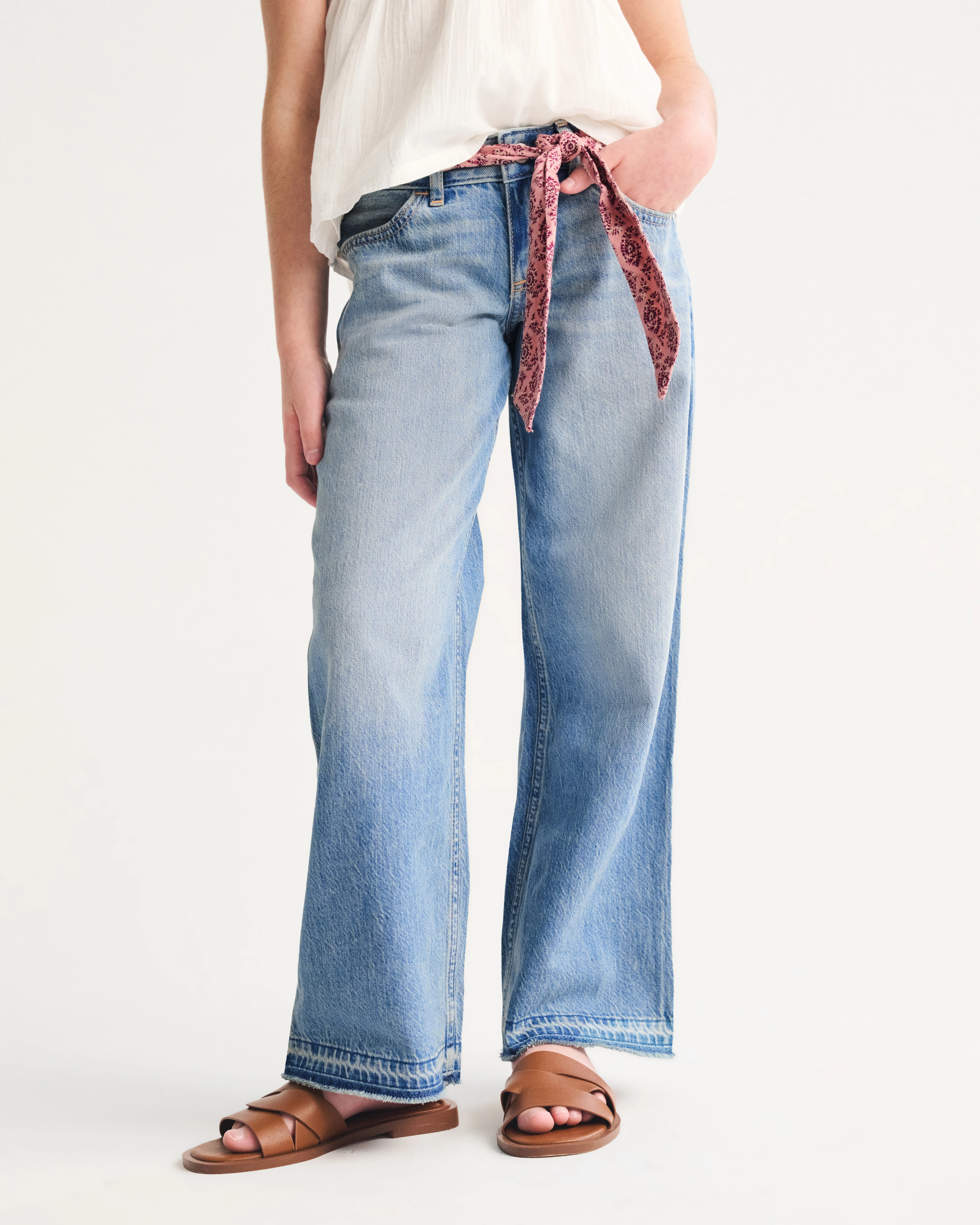 lightweight low rise baggy jeans | Abercrombie & Fitch (US)