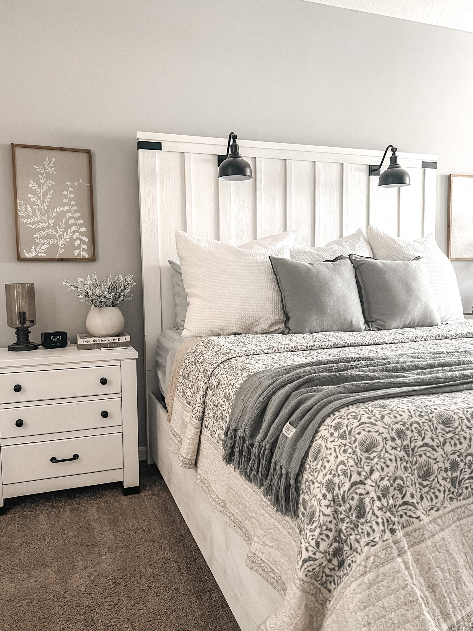 Spring bedroom inspo✨

Farmhouse Bed | Bedroom Decor | Bedroom Styling | Spring Bedding | Throw Pillows | Throw Blanket | Nightstand Styling | Vase | Table Lamp | Coffee Table Books

#LTKstyletip #LTKSeasonal #LTKhome