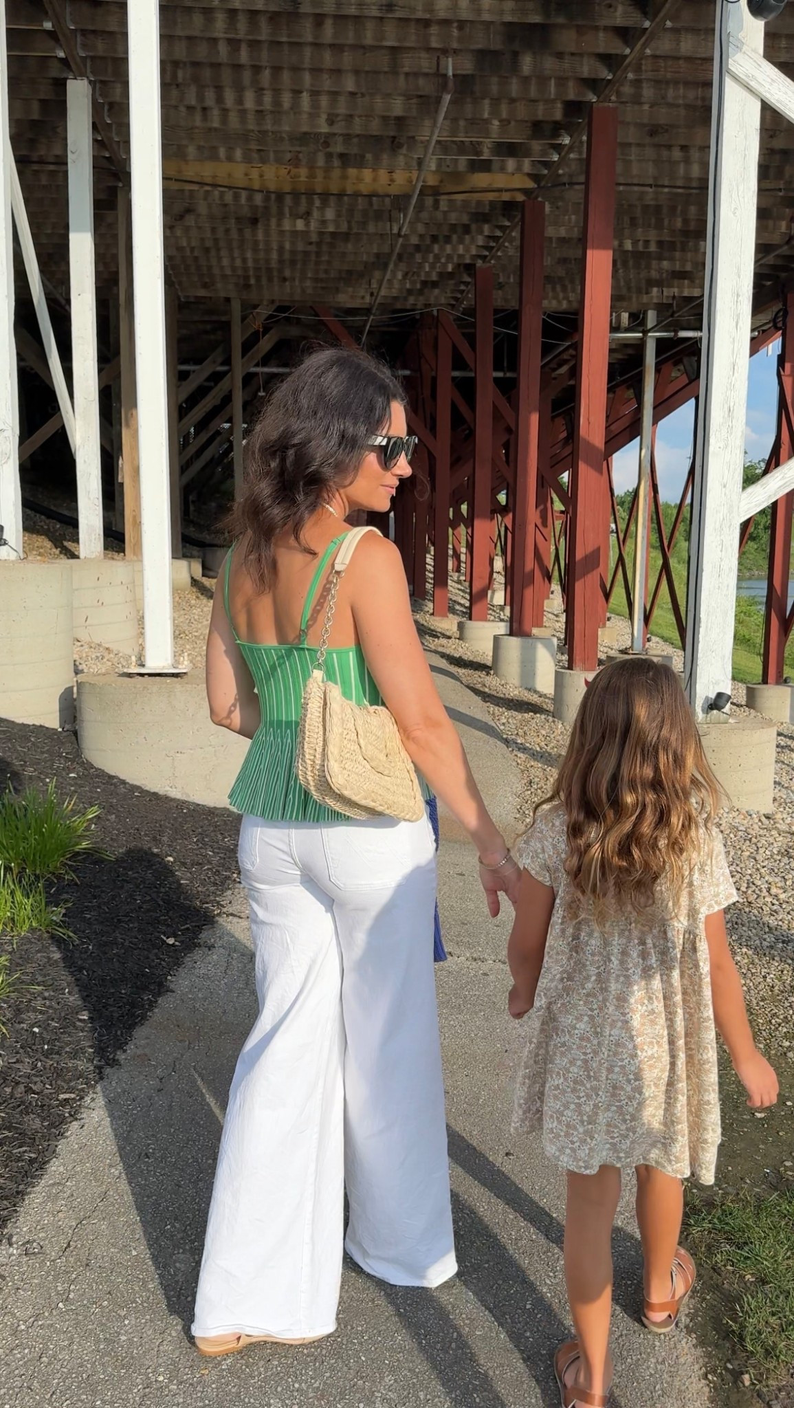 The cutest most flattering white jeans for summer! No thigh hugging, crotch riding, goodness🙌🏼 & my go to tank
Tank: Small
Jeans: 26




#LTKStyleTip #LTKFamily #LTKTravel