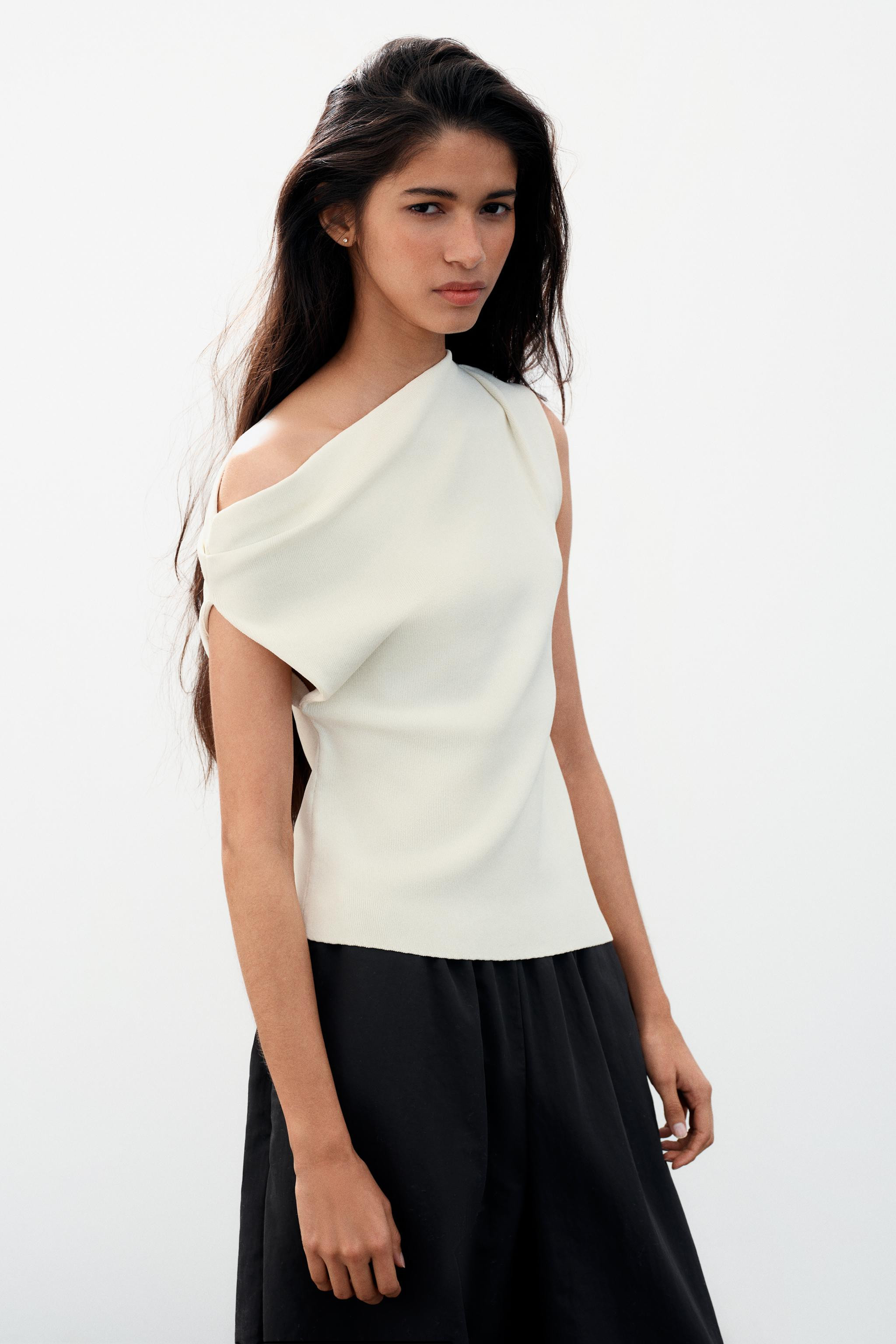 ASYMMETRIC KNIT TOP | Zara US