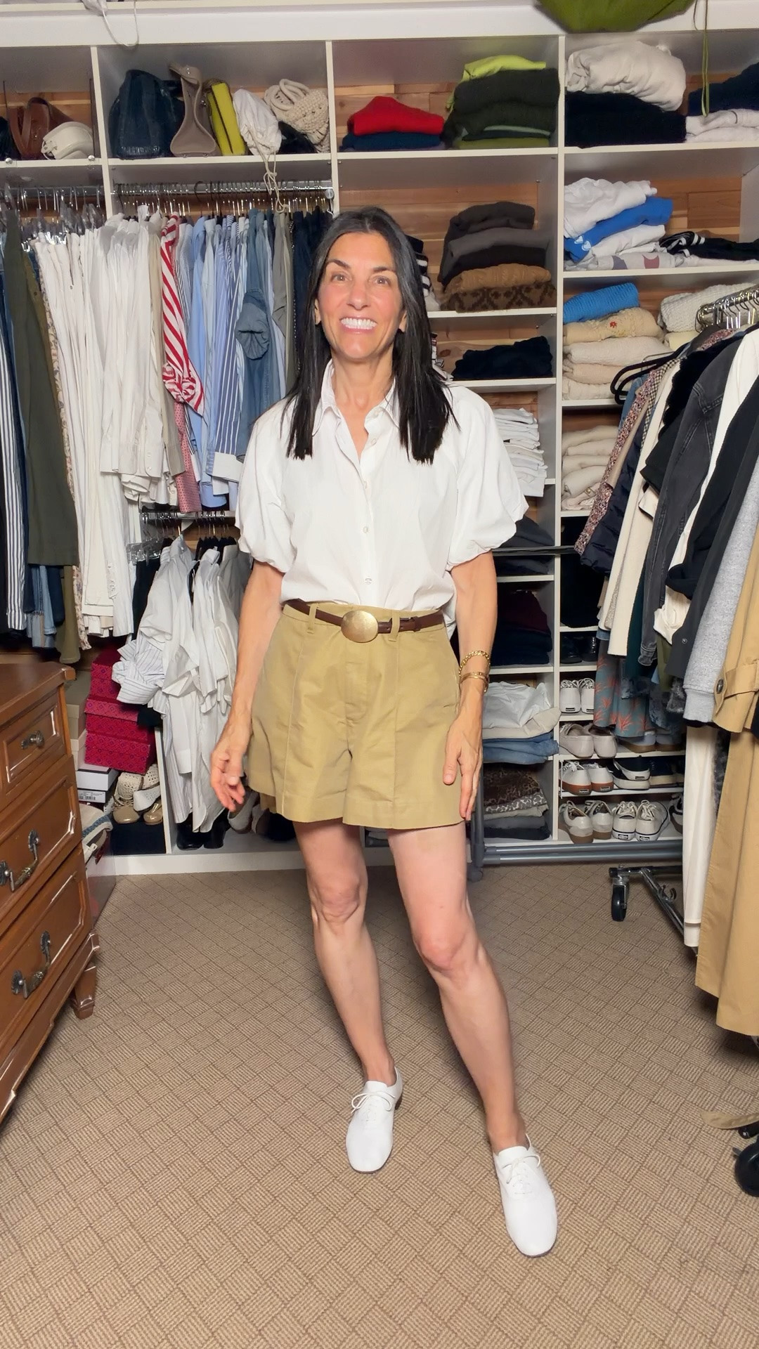 Puff sleeves with flared shorts