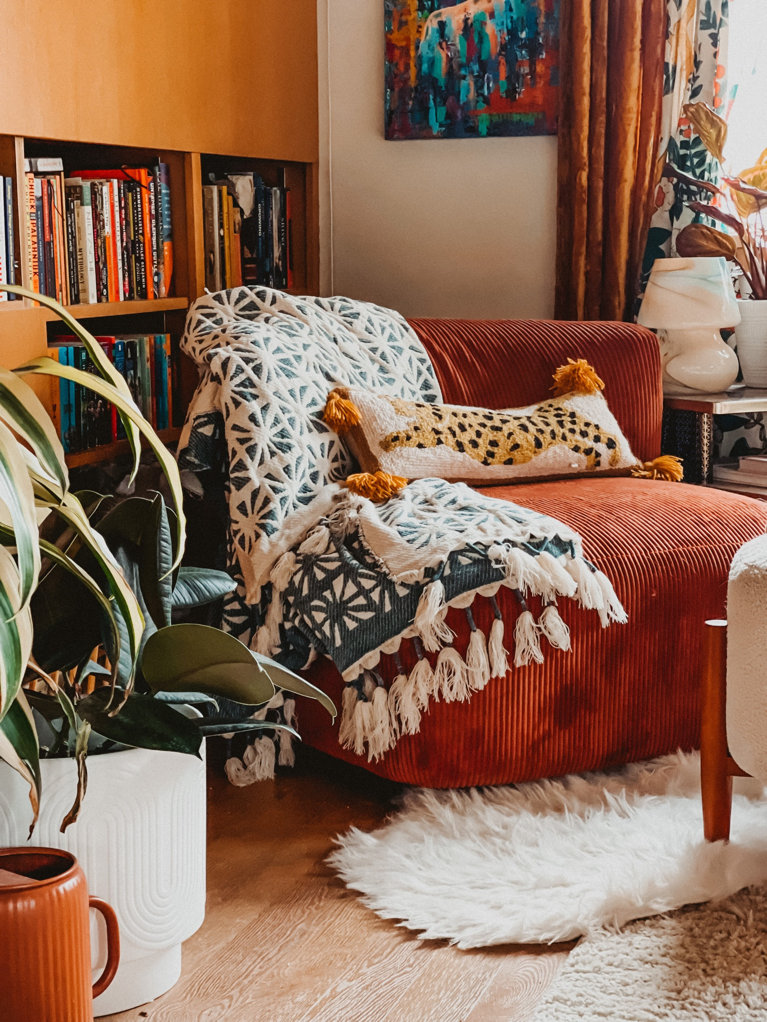 Book lover’s corner. 📚✨

#LTKCyberWeek #LTKGiftGuide #LTKhome