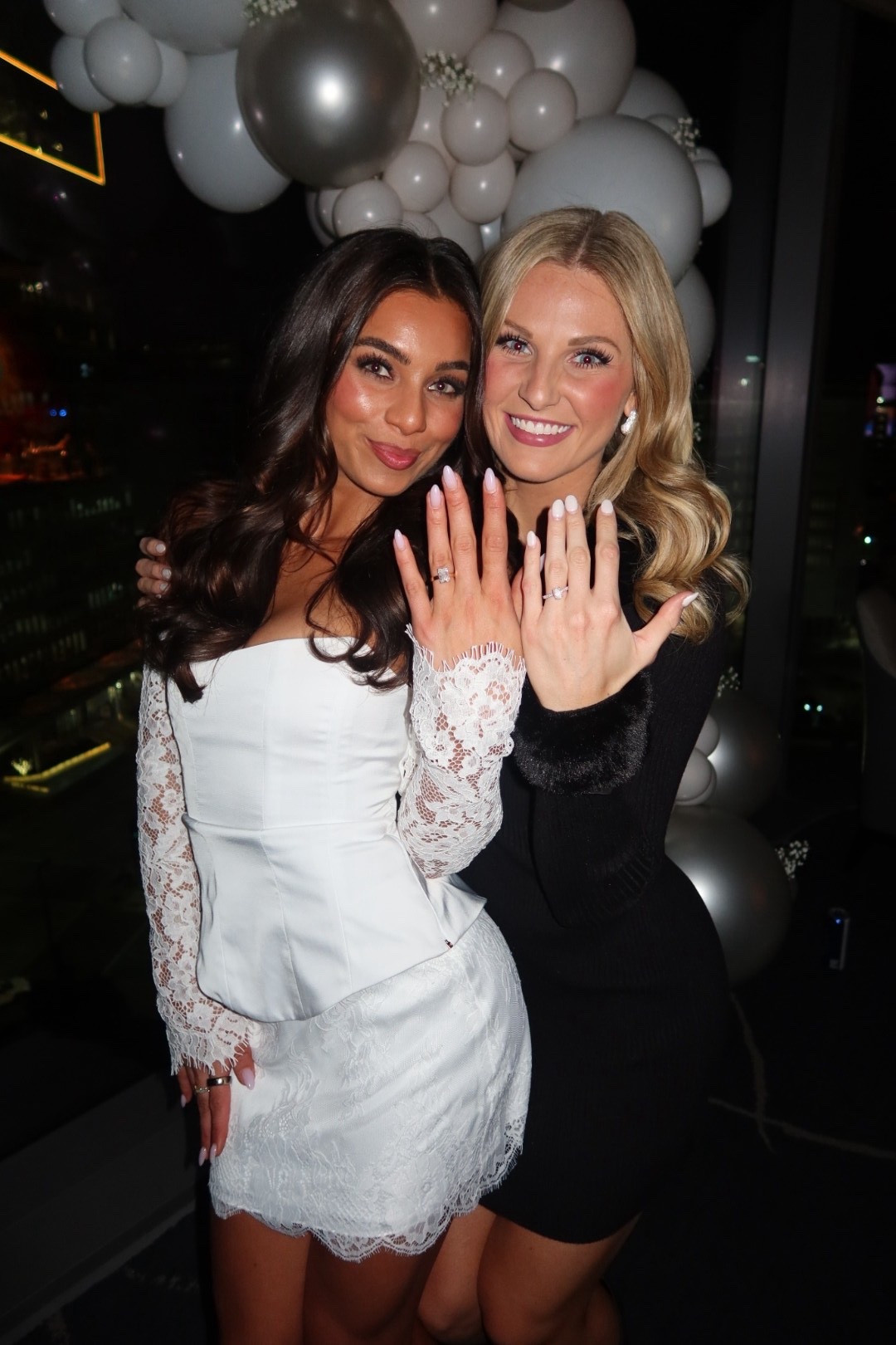 Black long sleeve dress - perfect for New Years Eve or a fun dinner date! 🖤✨

#LTKBeauty #LTKSeasonal #LTKFindsUnder100