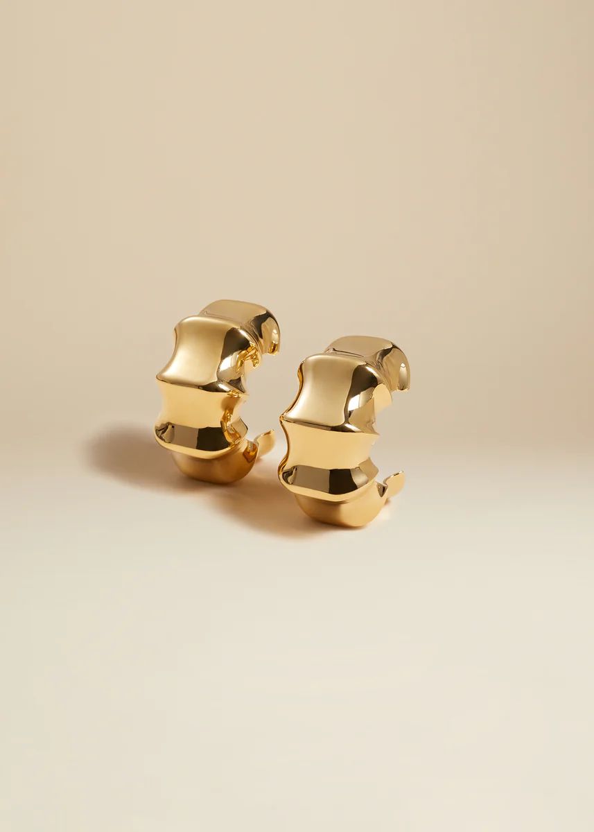 The Medium Julius Loop Earrings in Gold | Khaite