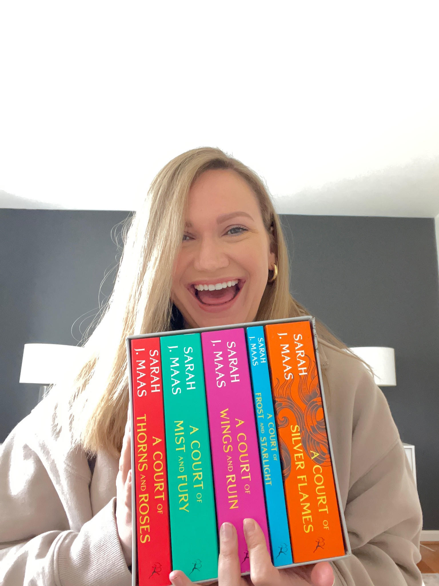 Got the ACOTAR box set!! I love this series so much - truly changed my life. 