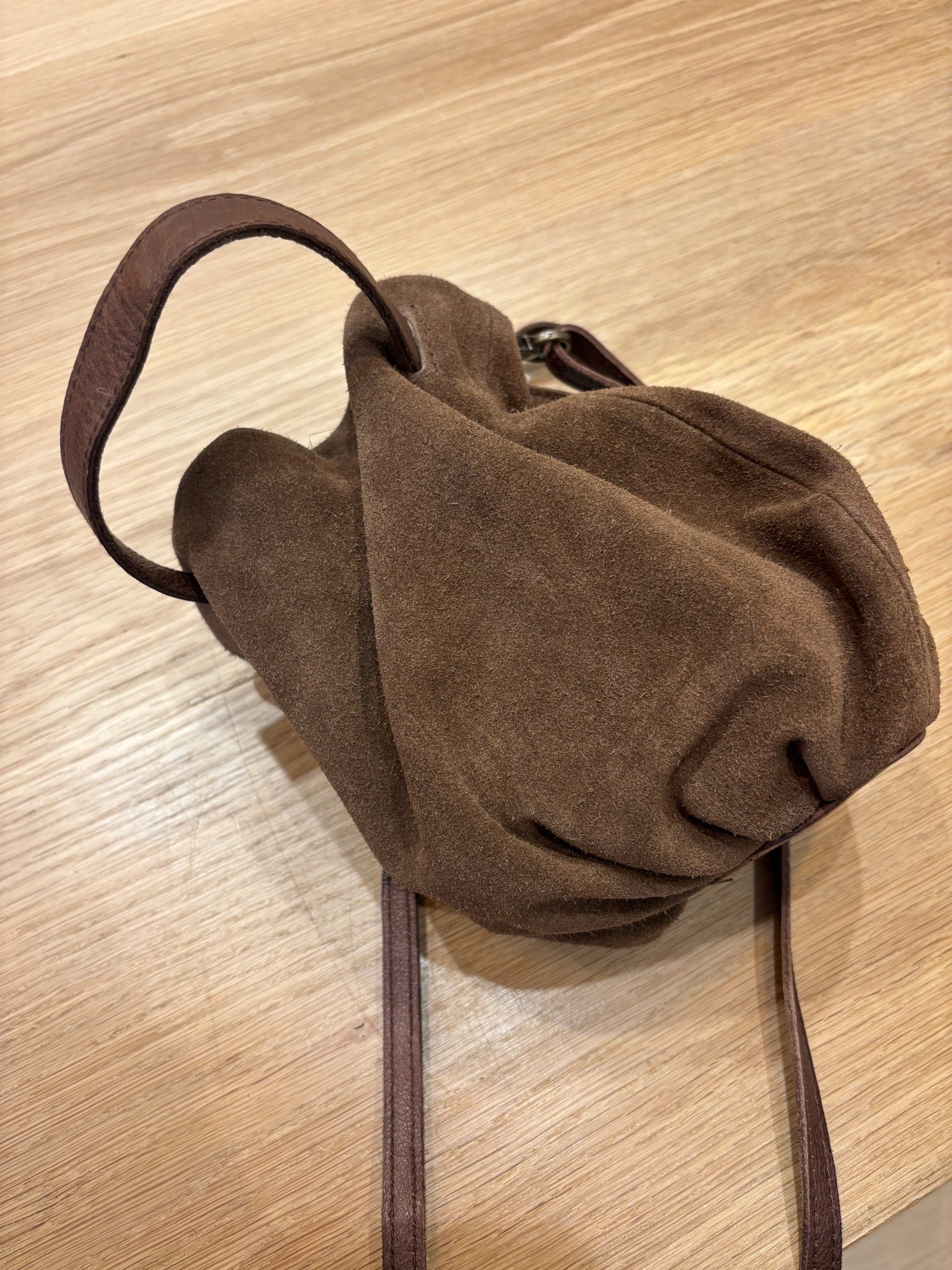 Suede bucket crossbody bag


#LTKFindsUnder100 #LTKGiftGuide #LTKSaleAlert
