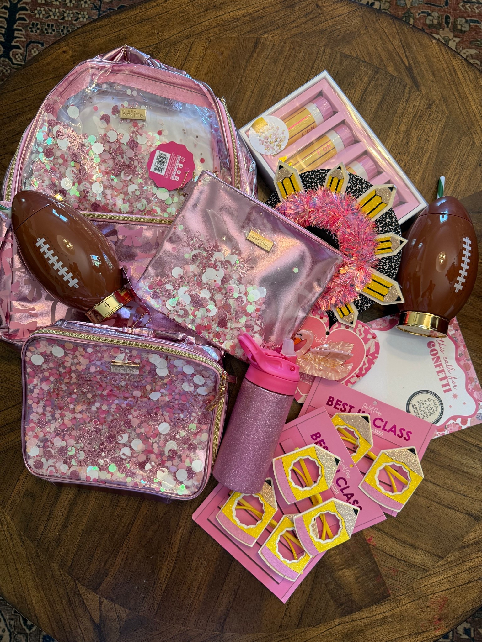 Our first packed party box!! We are obsessed. 💕😍 sparkle and confetti everything. 



#LTKFamily #LTKKids