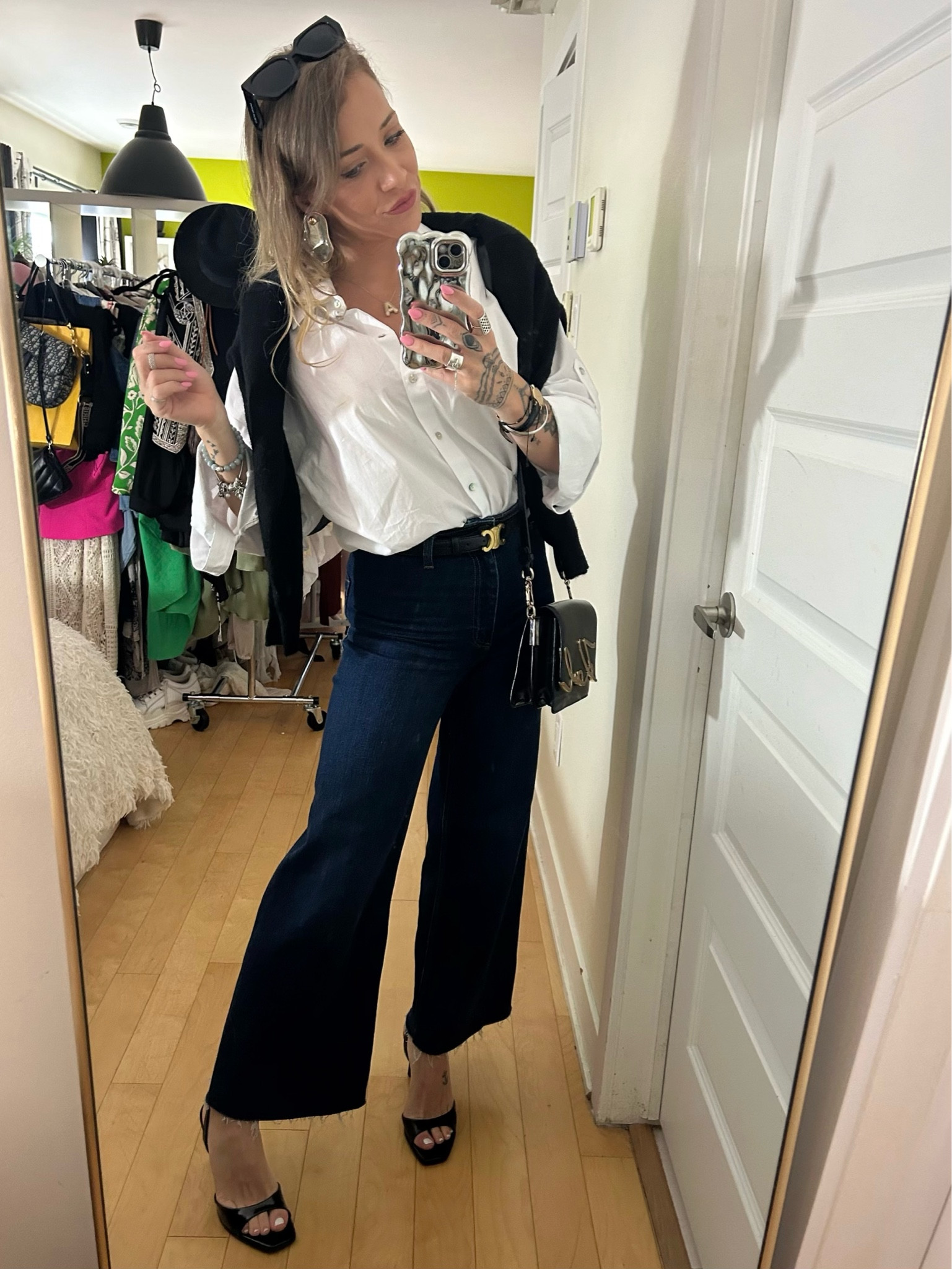 Outfit of the day 👌🏻
- - - 
Shoes and jeans are old collections from Zara but I tried to find similar items here.

#LTKstyletip #LTKcanada #LTKsummer