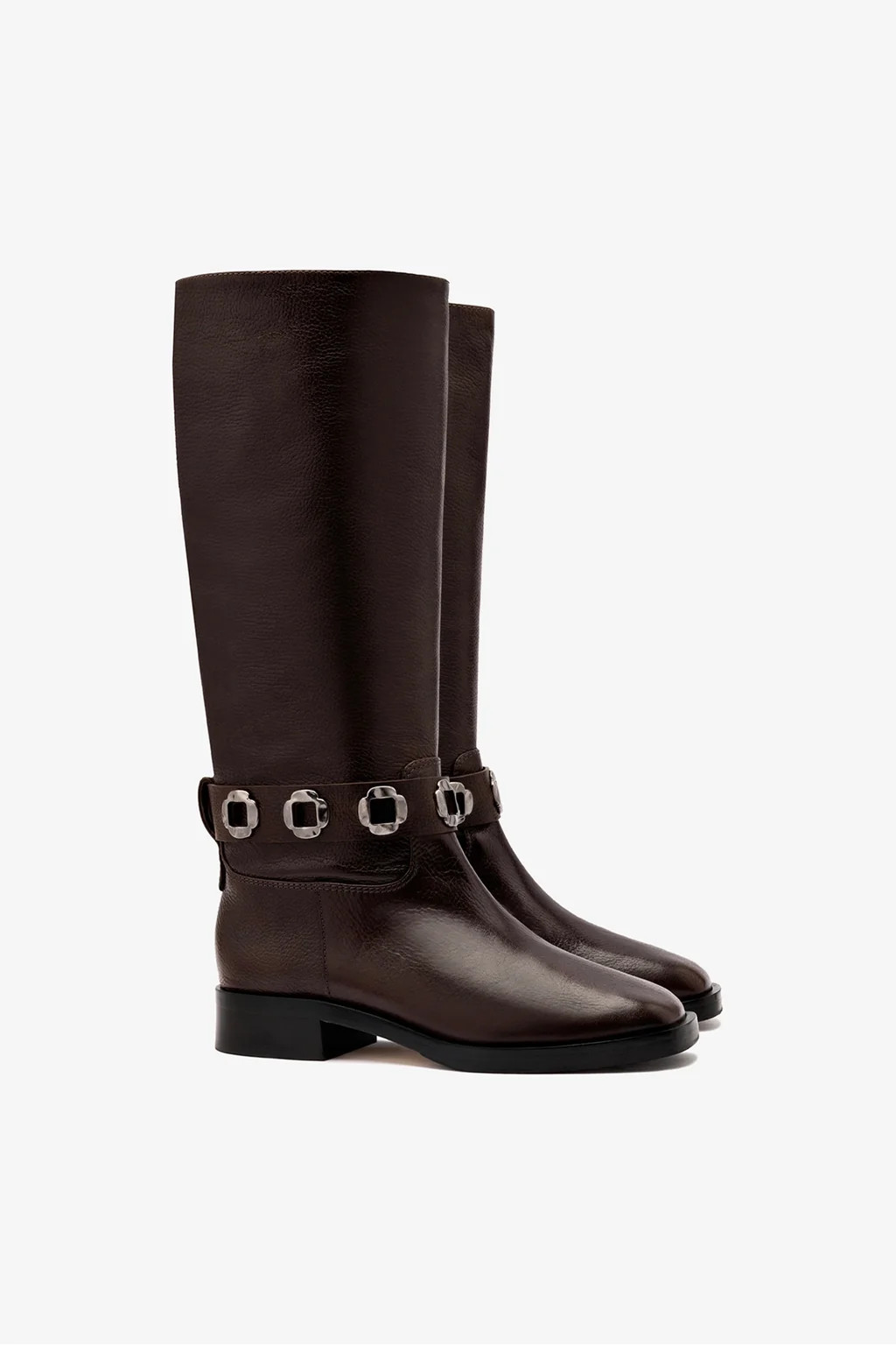 Milan Flat Boot In Brown Leather | Larroude