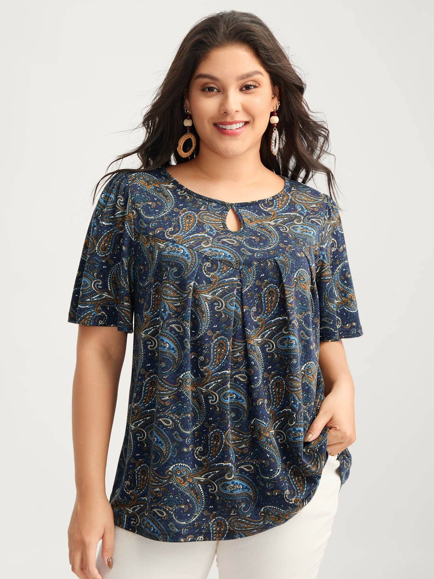 Paisley Print Neck Cut-Out Pleated Top | Bloomchic